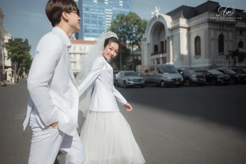Mix Váy Cưới Với Vest, Cô Dâu Có Ý Tưởng Này Chưa?