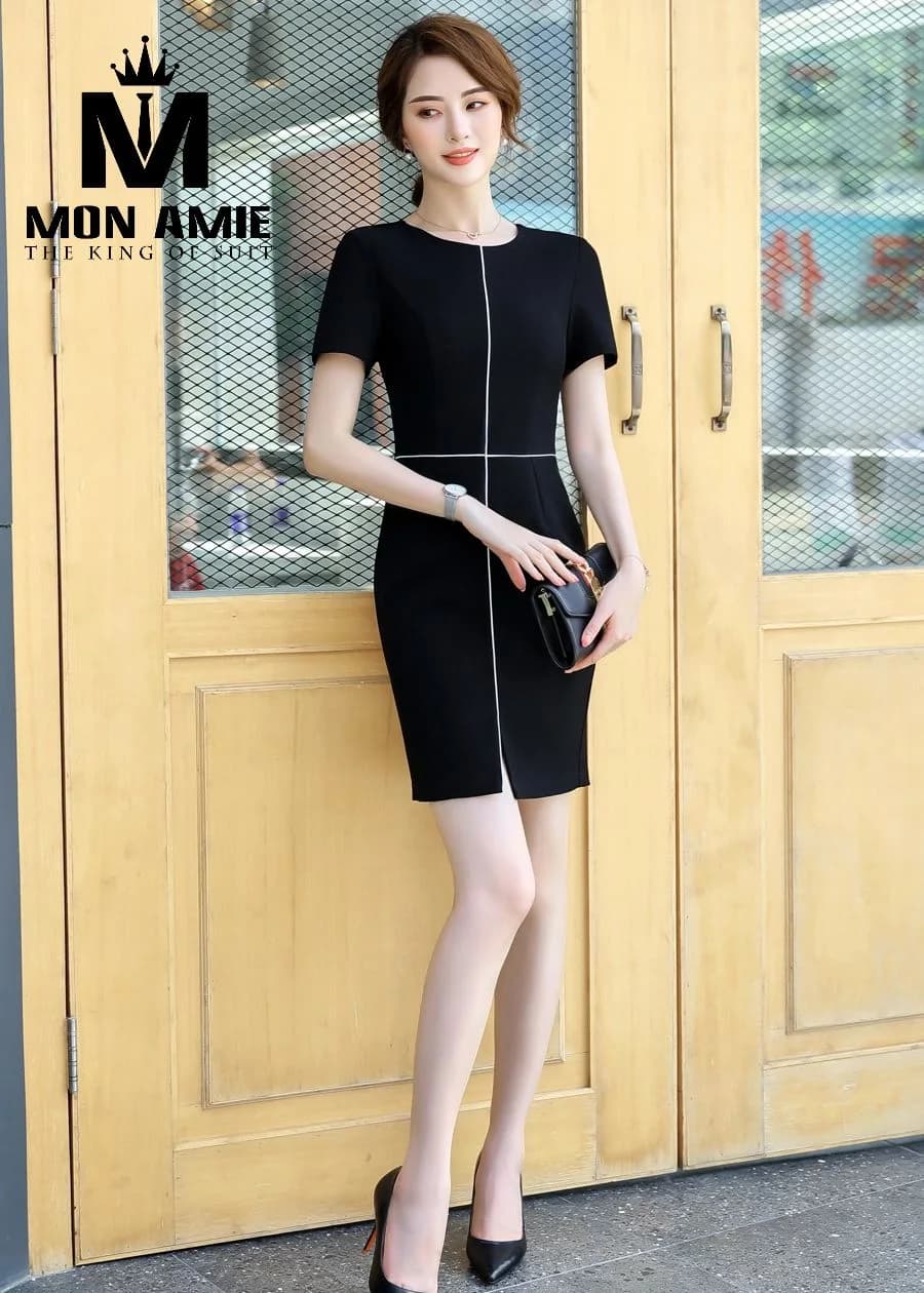 Đầm Công Sở Đen Đường Chỉ Trắng Xẻ Tà Trước