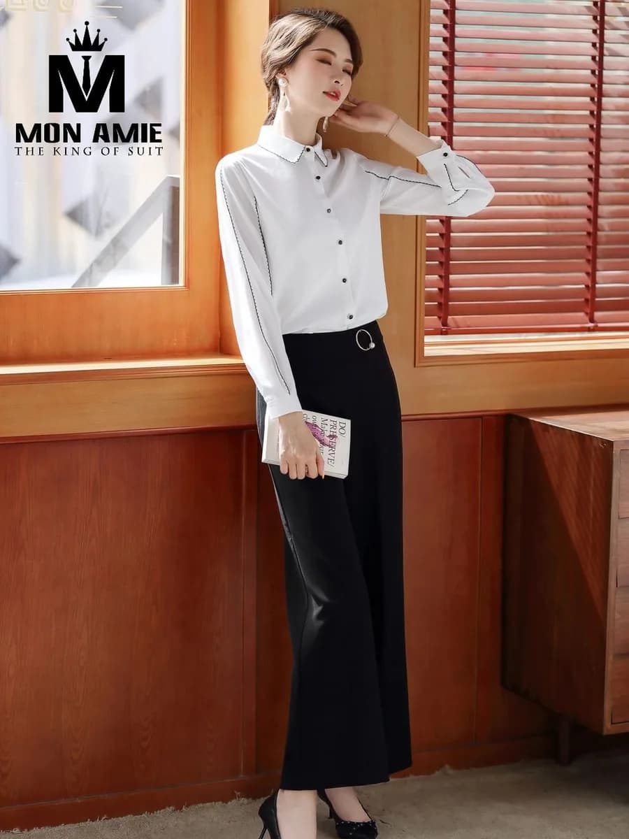 Sơ Mi Nữ Trắng Viền Đen Tương Phản Nút Đen
