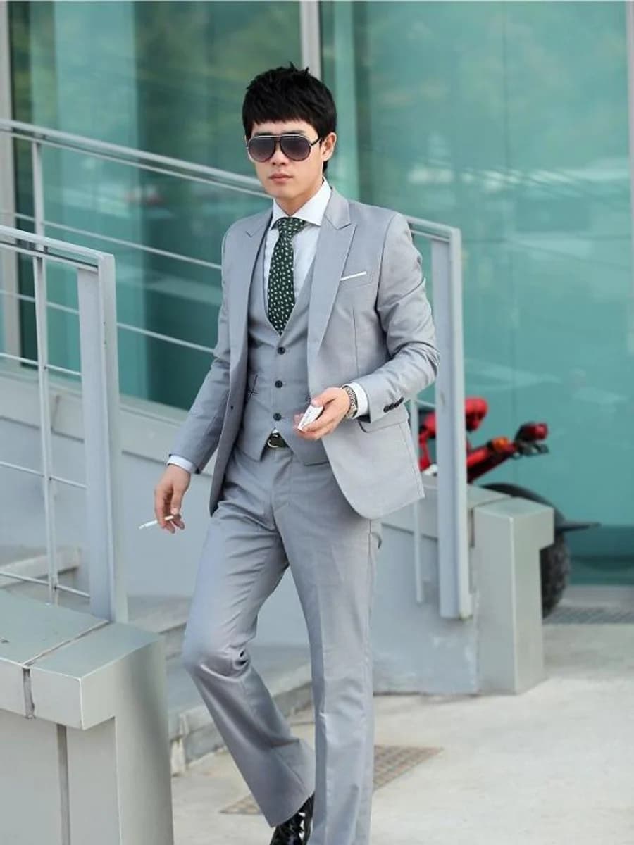Vest Xám Bạc Ba Mảnh