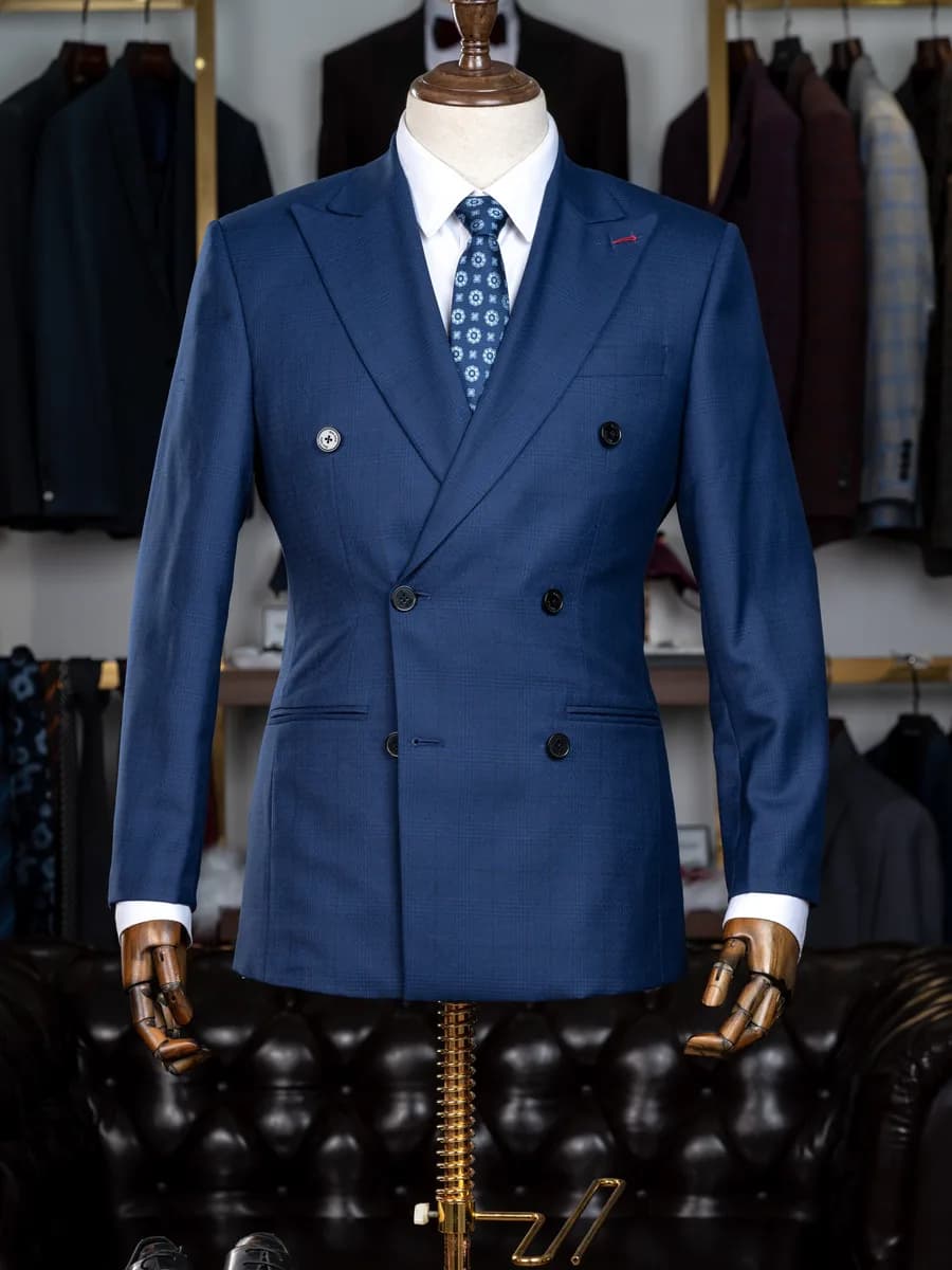 Suit Hai Hàng Nút Xanh Cobalt Caro Chìm Ve Nhọn