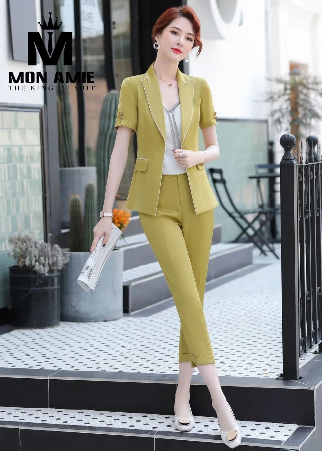 Suit Nữ Vàng Olive Viền Trắng Tay Ngắn Quần Lửng