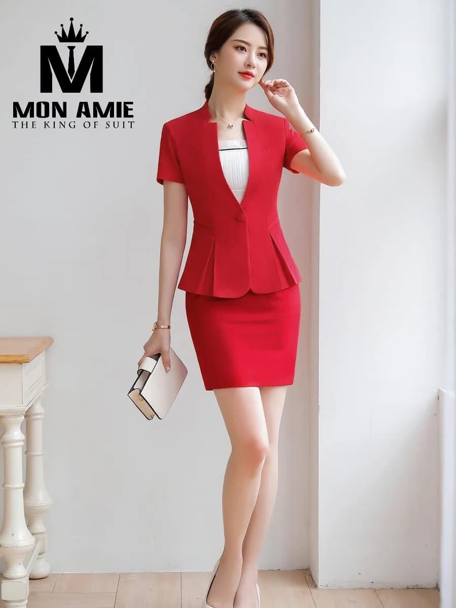 Suit Nữ Đỏ Cổ Đứng Tay Ngắn Xếp Ly Eo Chân Váy Ôm