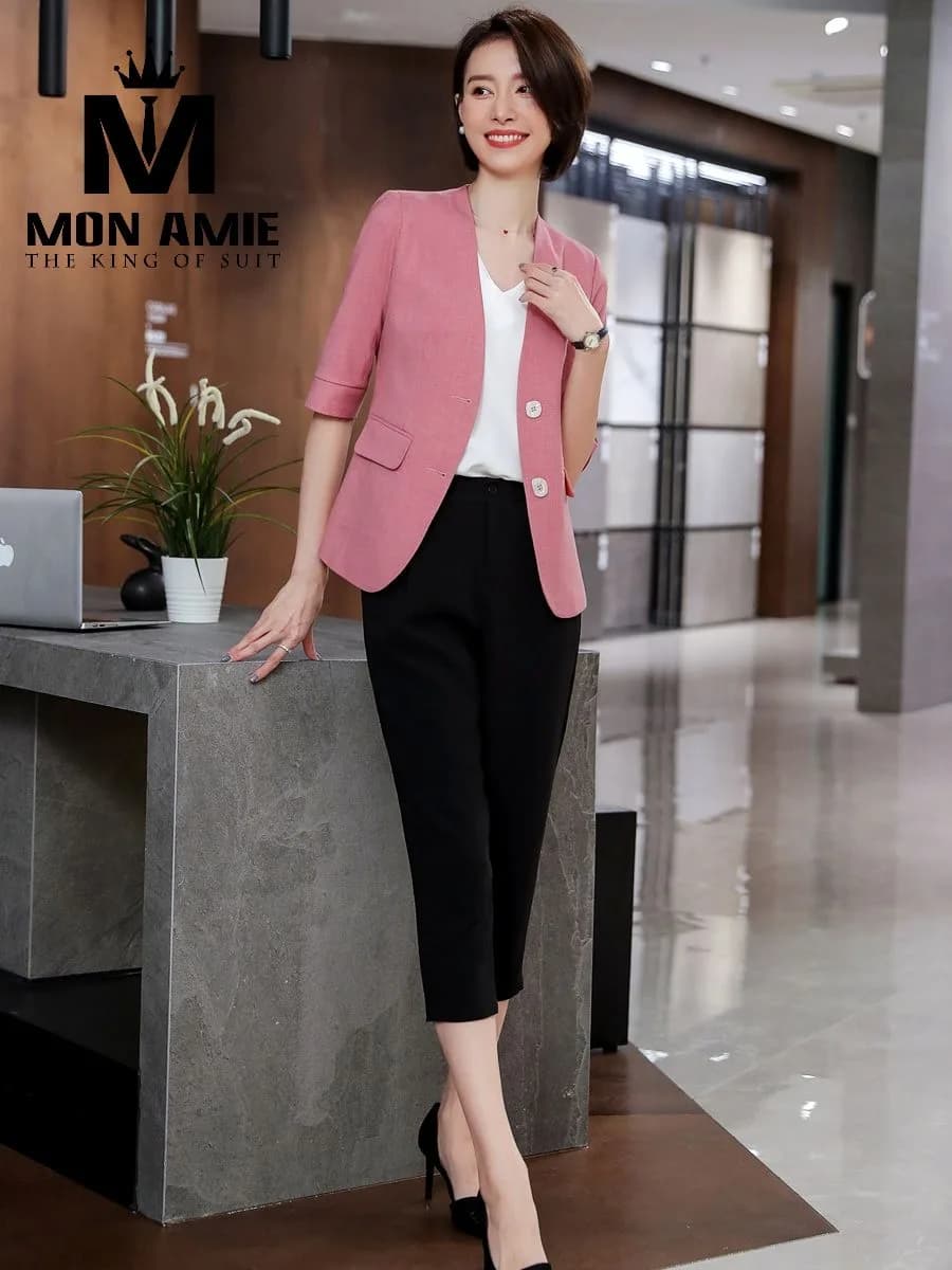 Vest Nữ Hồng Đào Cổ Không Ve Tay Lỡ Phối Quần Lửng
