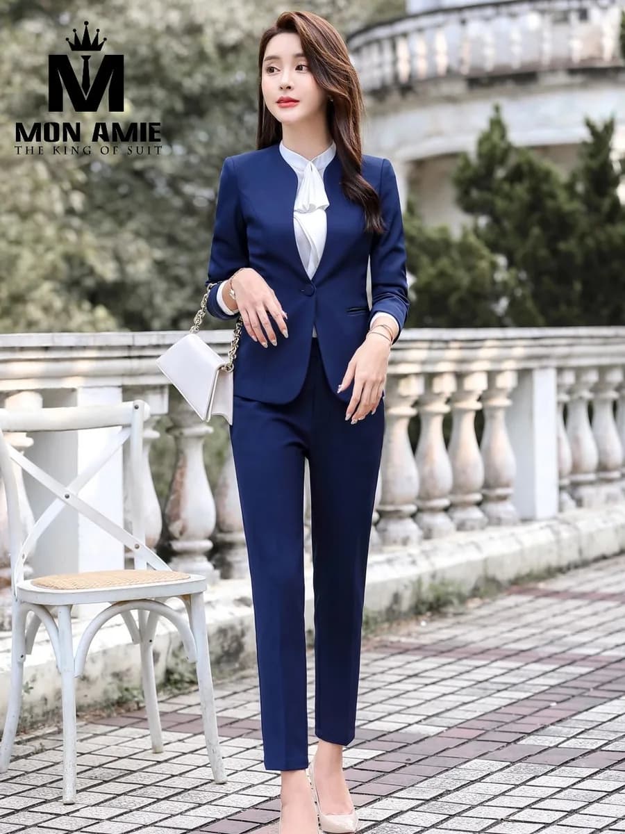 Suit Nữ Xanh Navy Cổ Tròn Một Nút Quần Tây