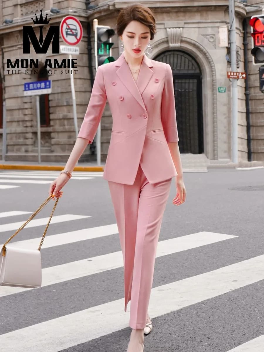 Suit Nữ Hồng Phấn Hai Hàng Khuy Quần Ống Đứng