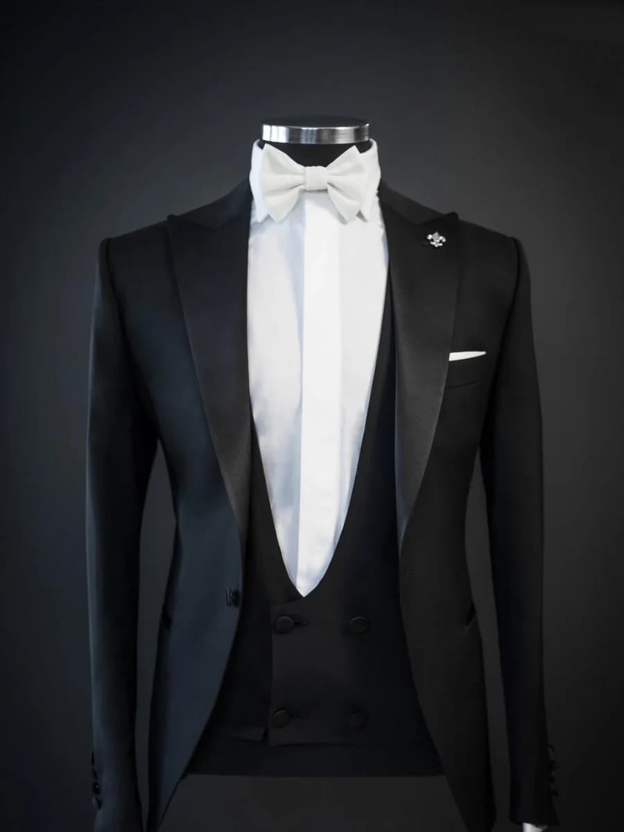 Tuxedo Đen Gile Hai Hàng Nút