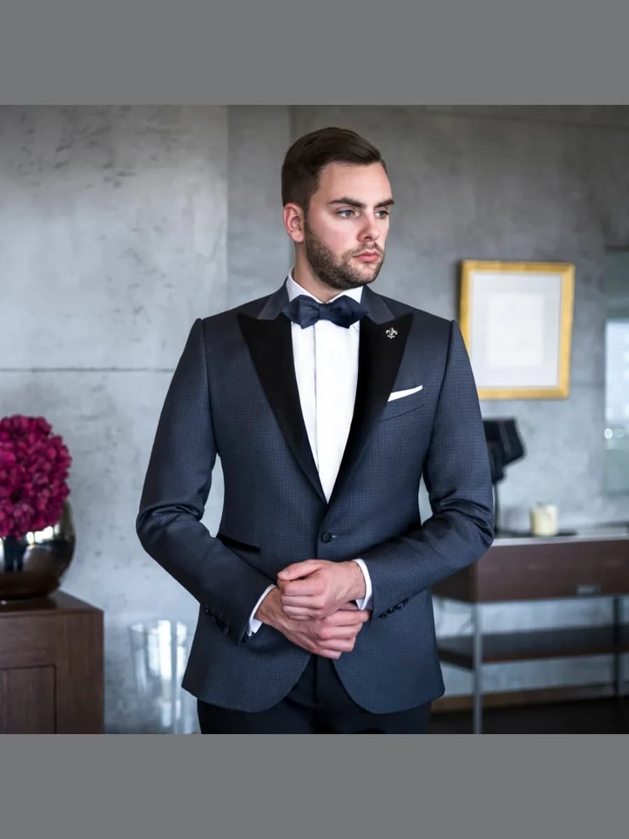 Tuxedo Xanh Than Họa Tiết Chấm Nhỏ Nơ Navy