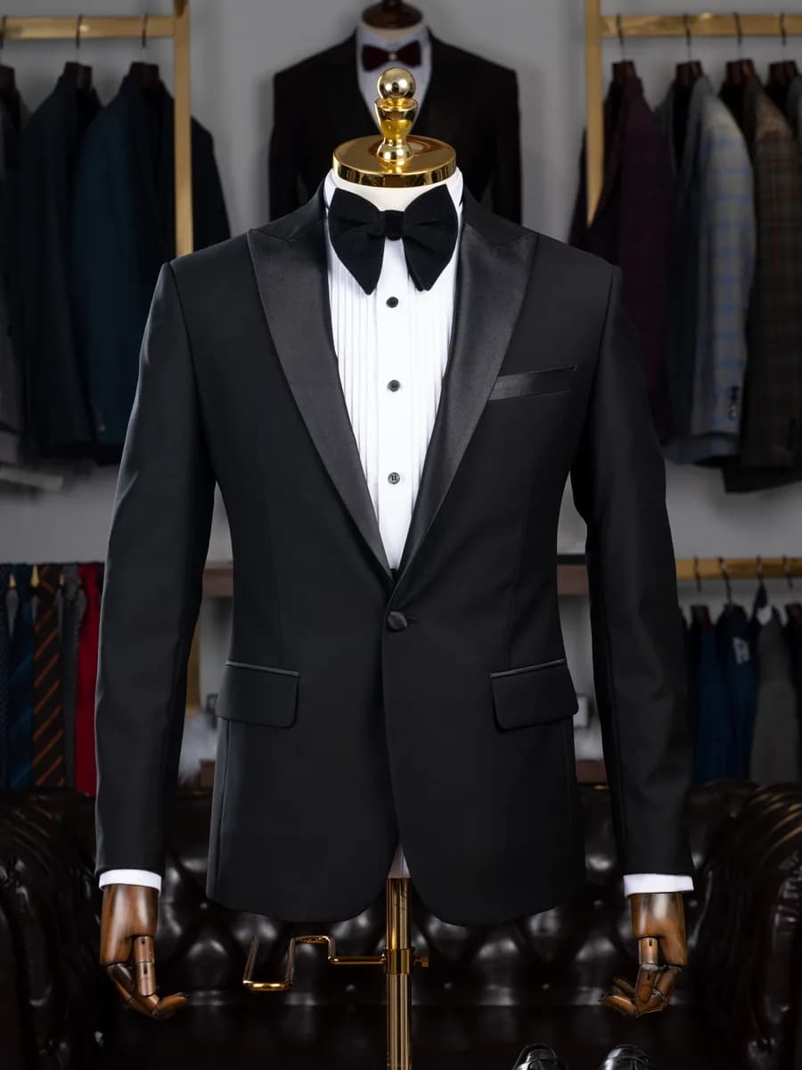 Tuxedo Đen Ve Nhọn Satin Một Nút Nơ Nhung Bản Lớn