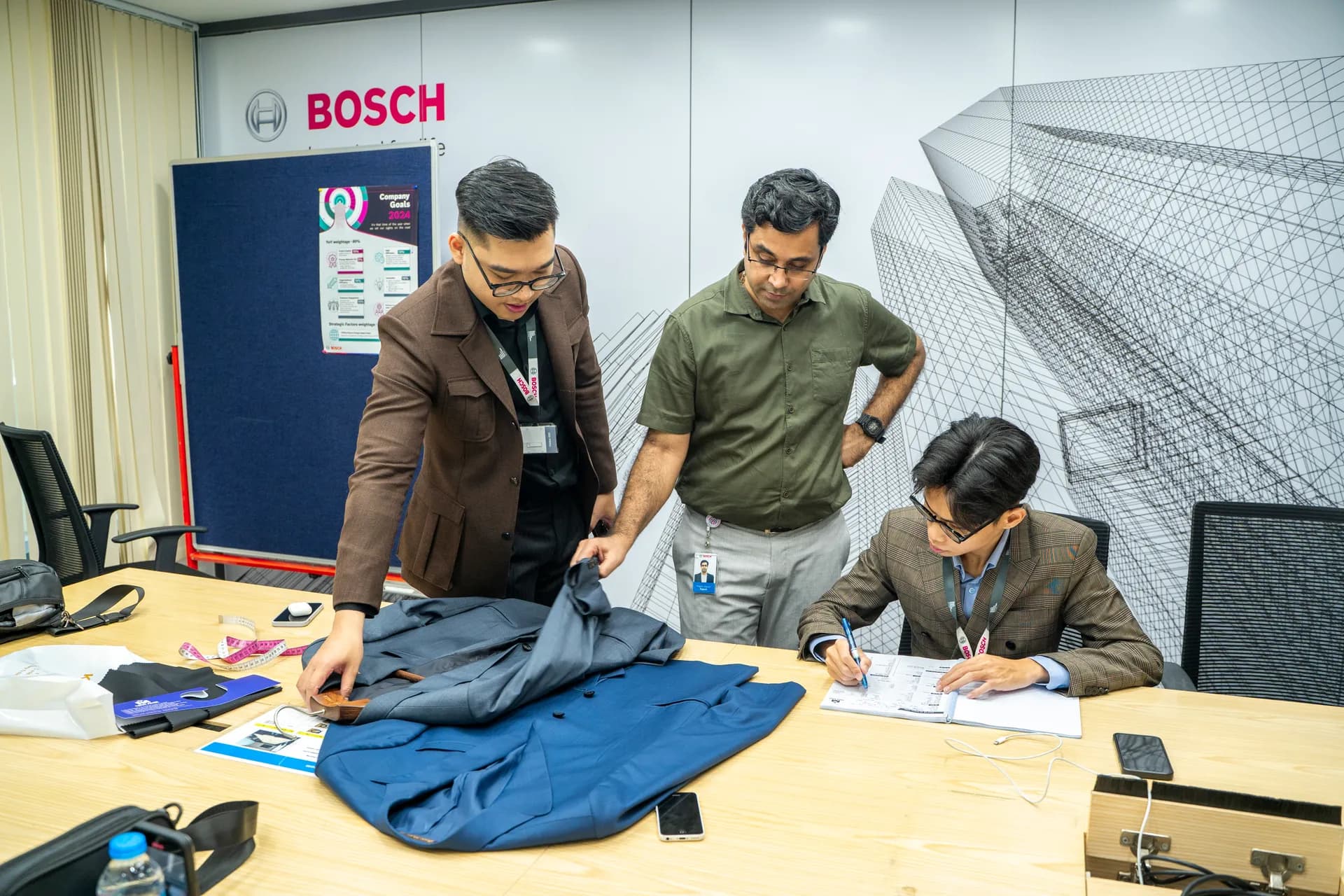 Đồng phục BOSCH — Mon Amie