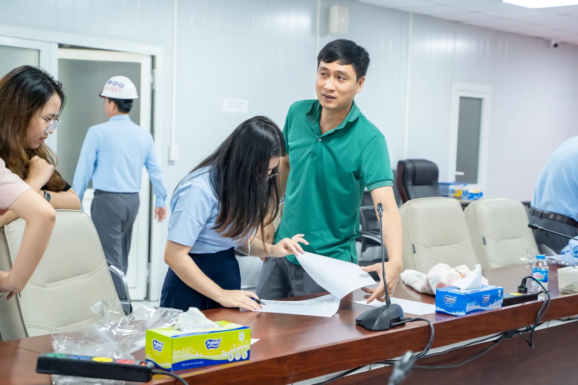 Đồng phục Petro Nhơn Trạch — Mon Amie
