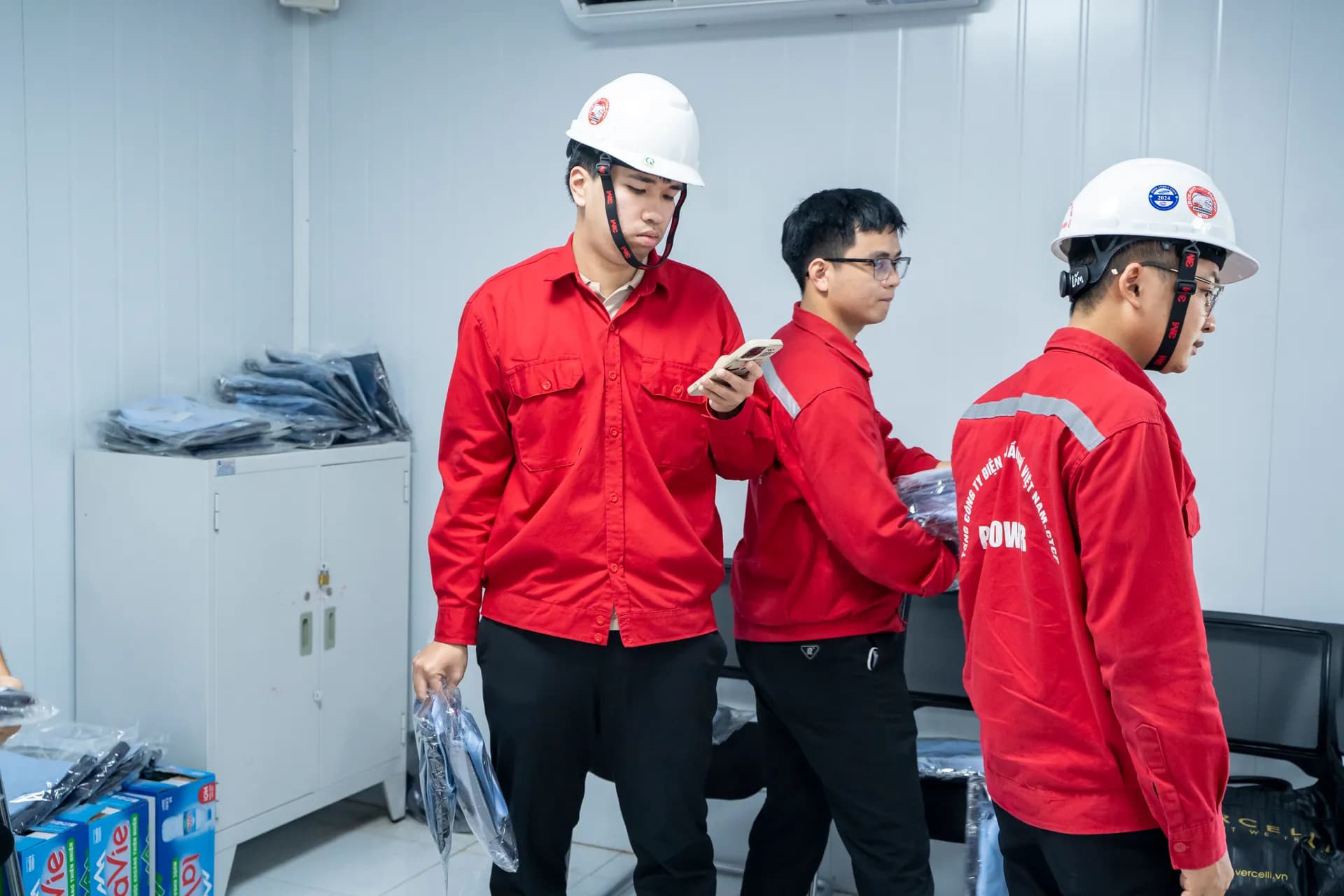 Đồng phục Petro Nhơn Trạch — Mon Amie