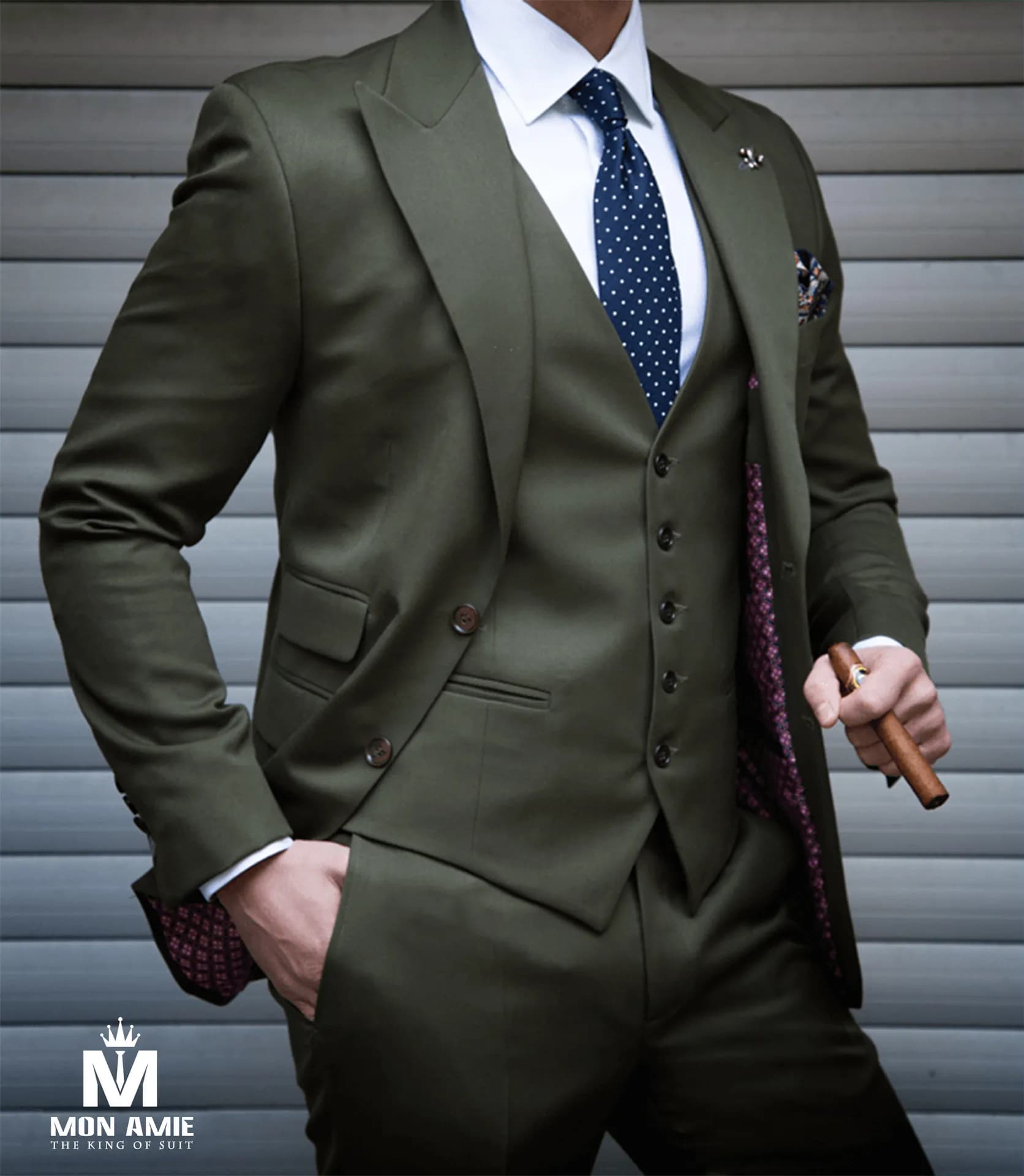 Business Man — Mon Amie