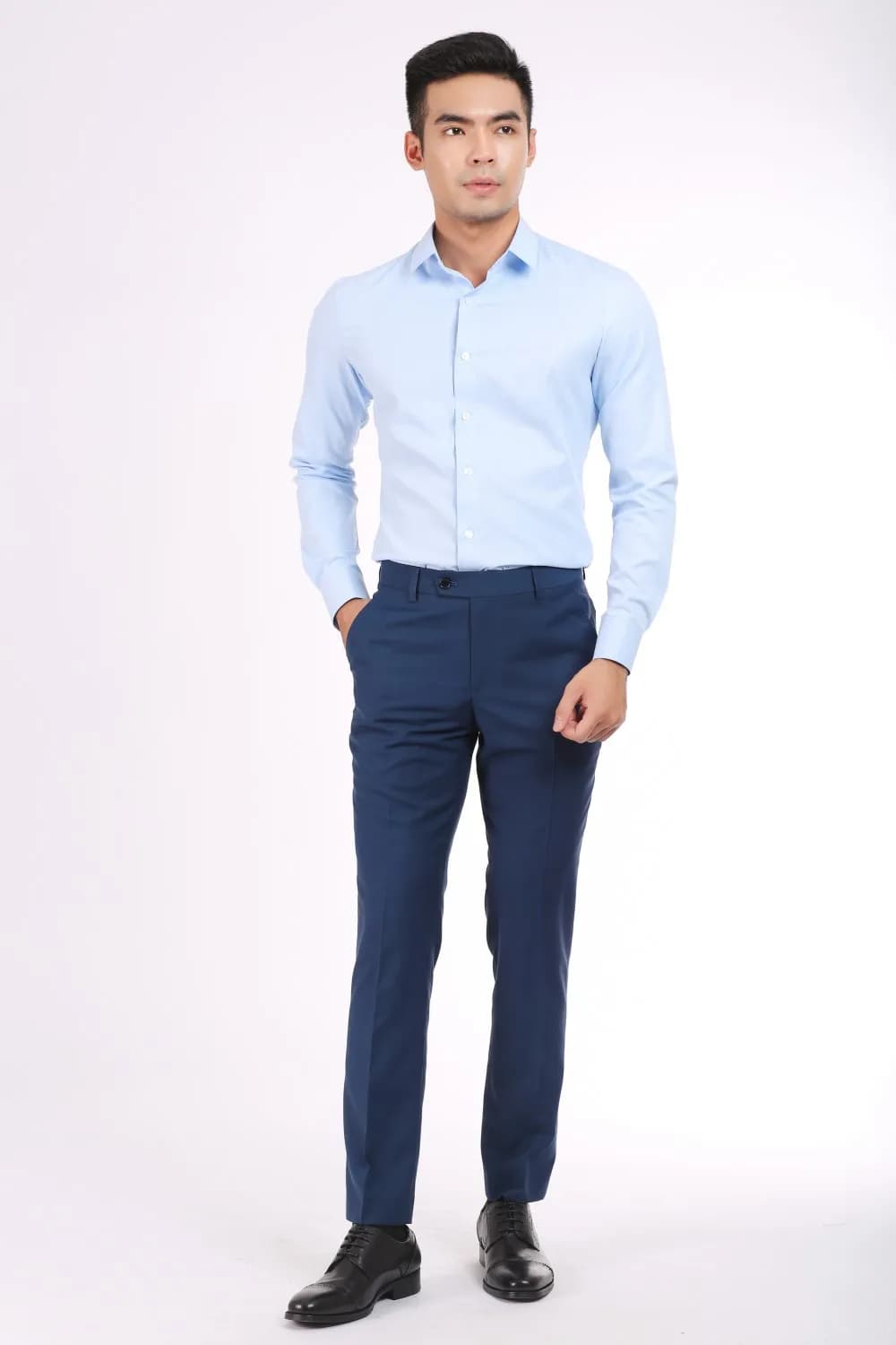 Công sở sắc xanh — Mon Amie