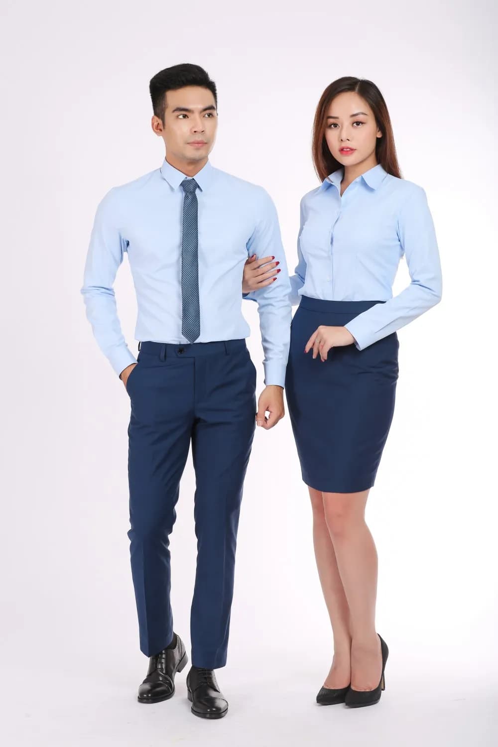 Công sở sắc xanh — Mon Amie