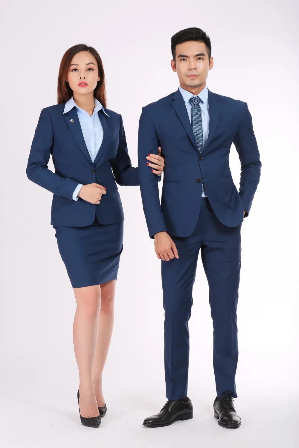 Công sở sắc xanh — Mon Amie