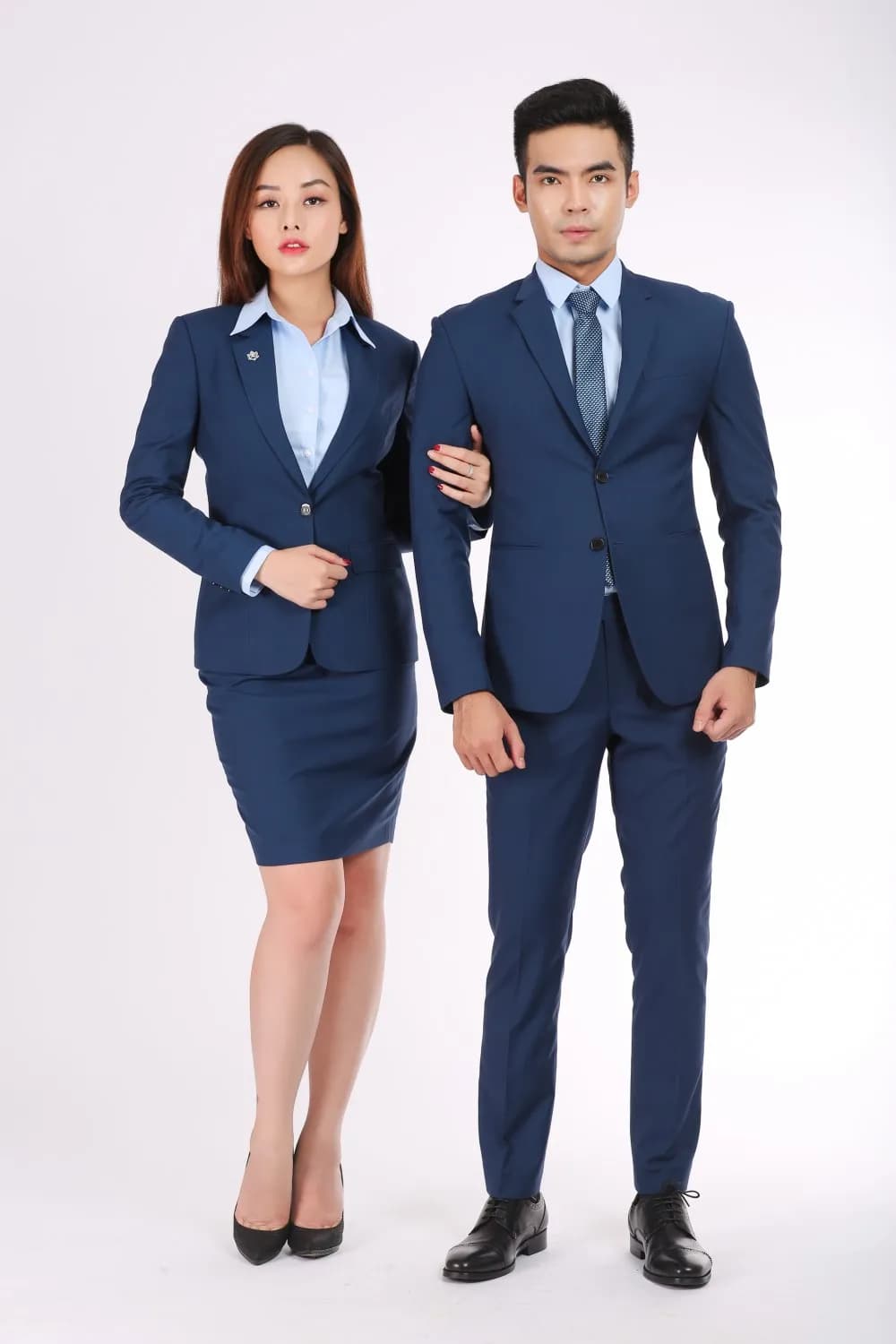 Công sở sắc xanh — Mon Amie