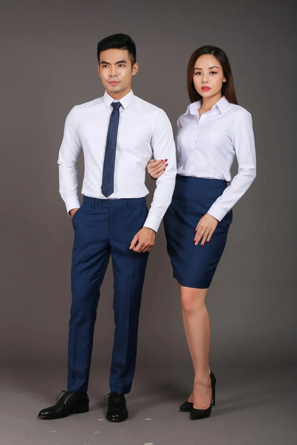 Công sở sắc xanh — Mon Amie