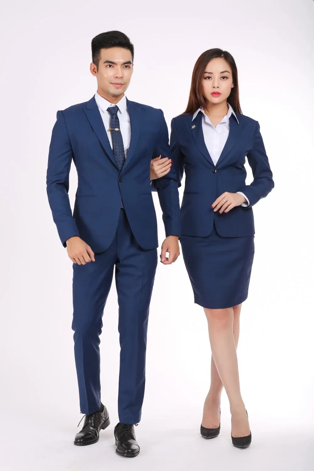 Công sở sắc xanh — Mon Amie