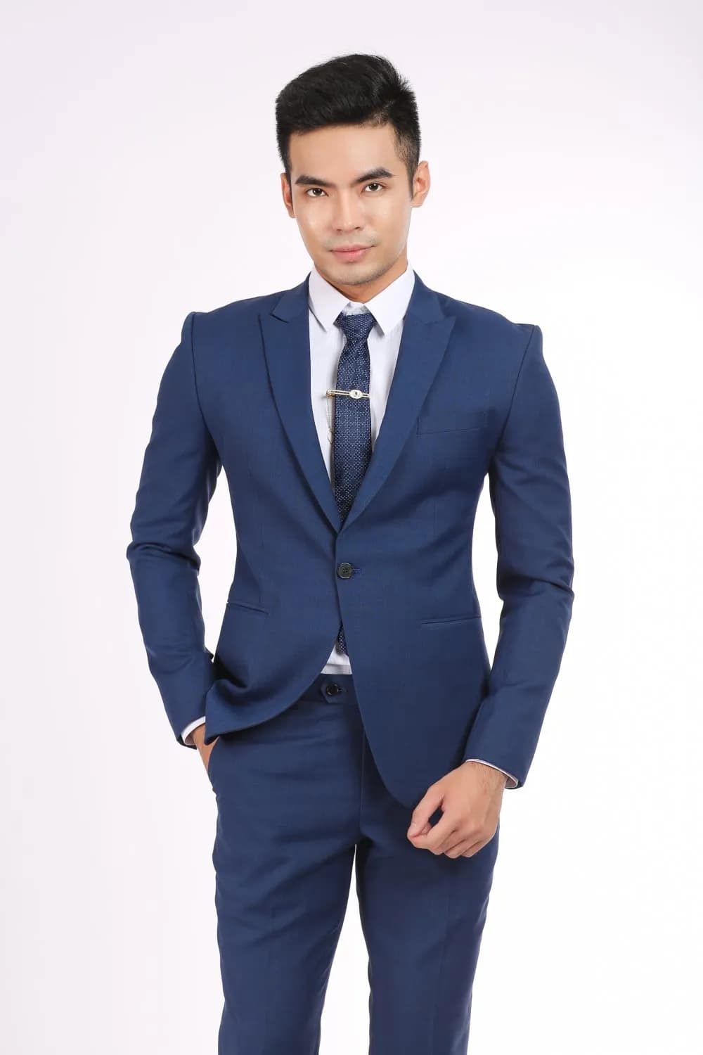 Công sở sắc xanh — Mon Amie