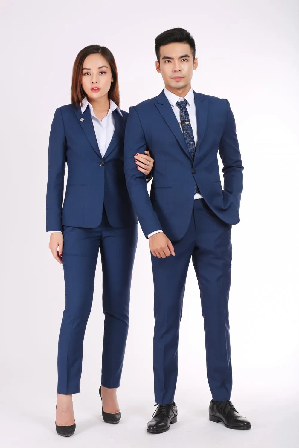 Công sở sắc xanh — Mon Amie