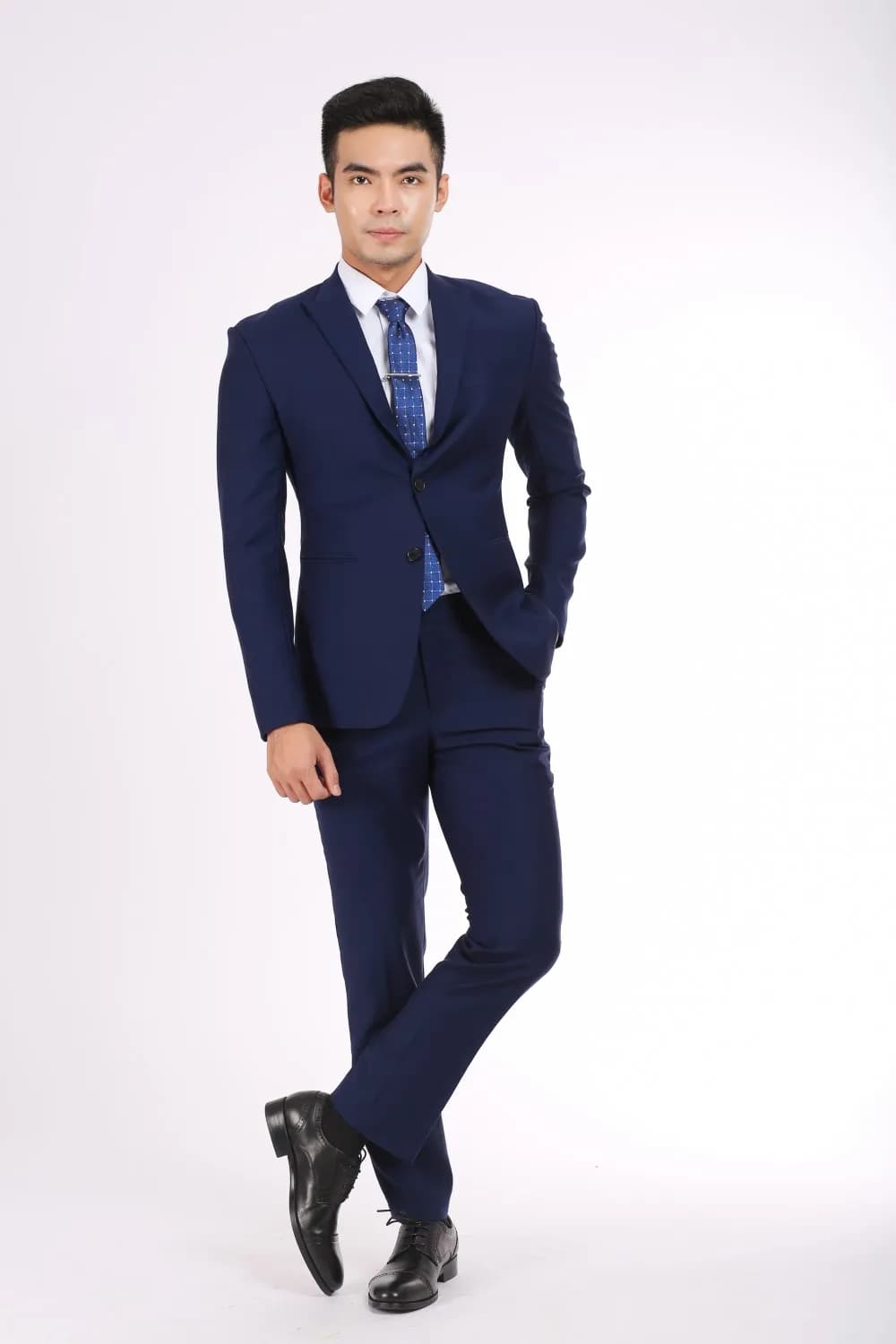 Công sở sắc xanh — Mon Amie