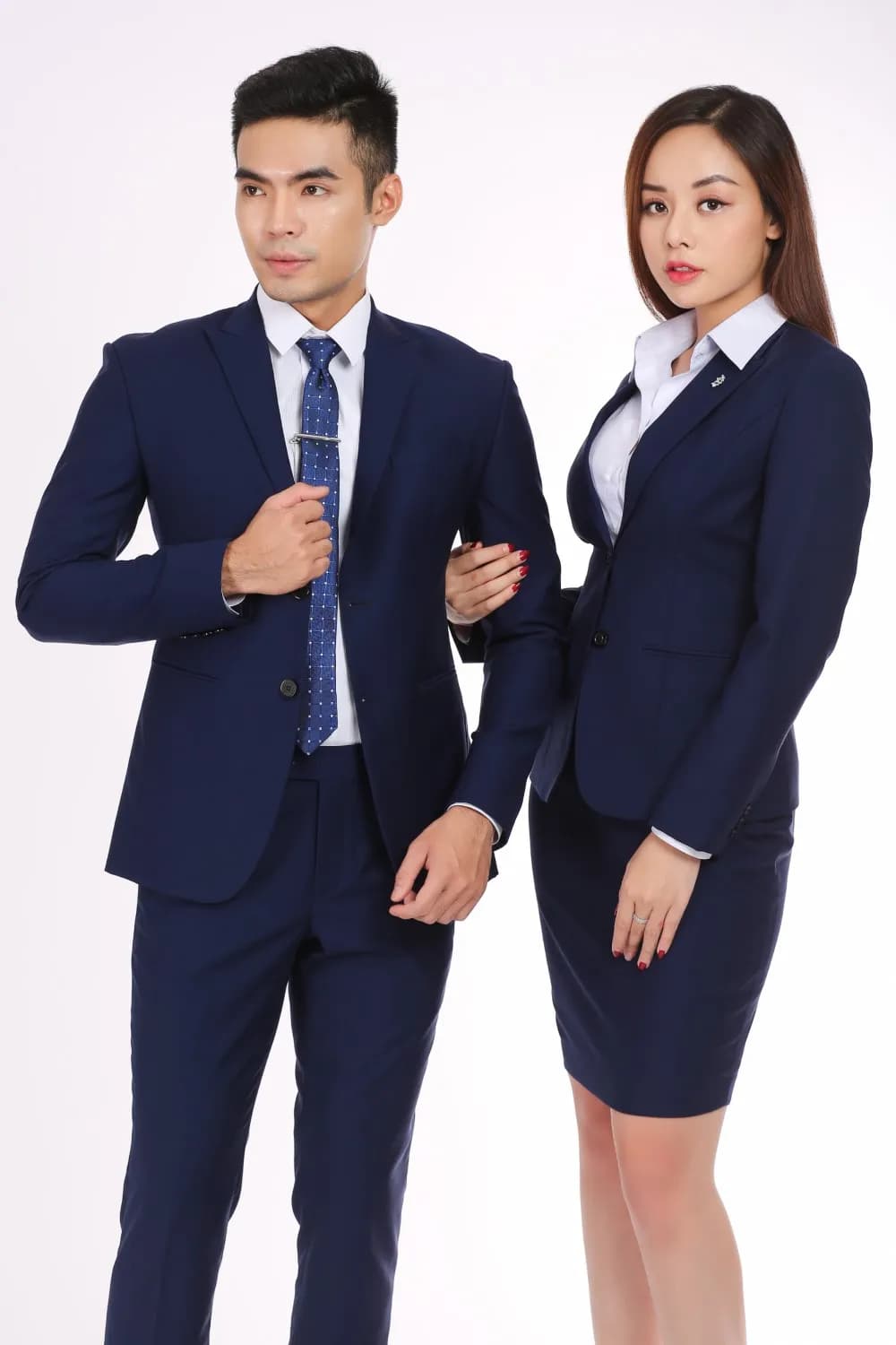 Công sở sắc xanh — Mon Amie