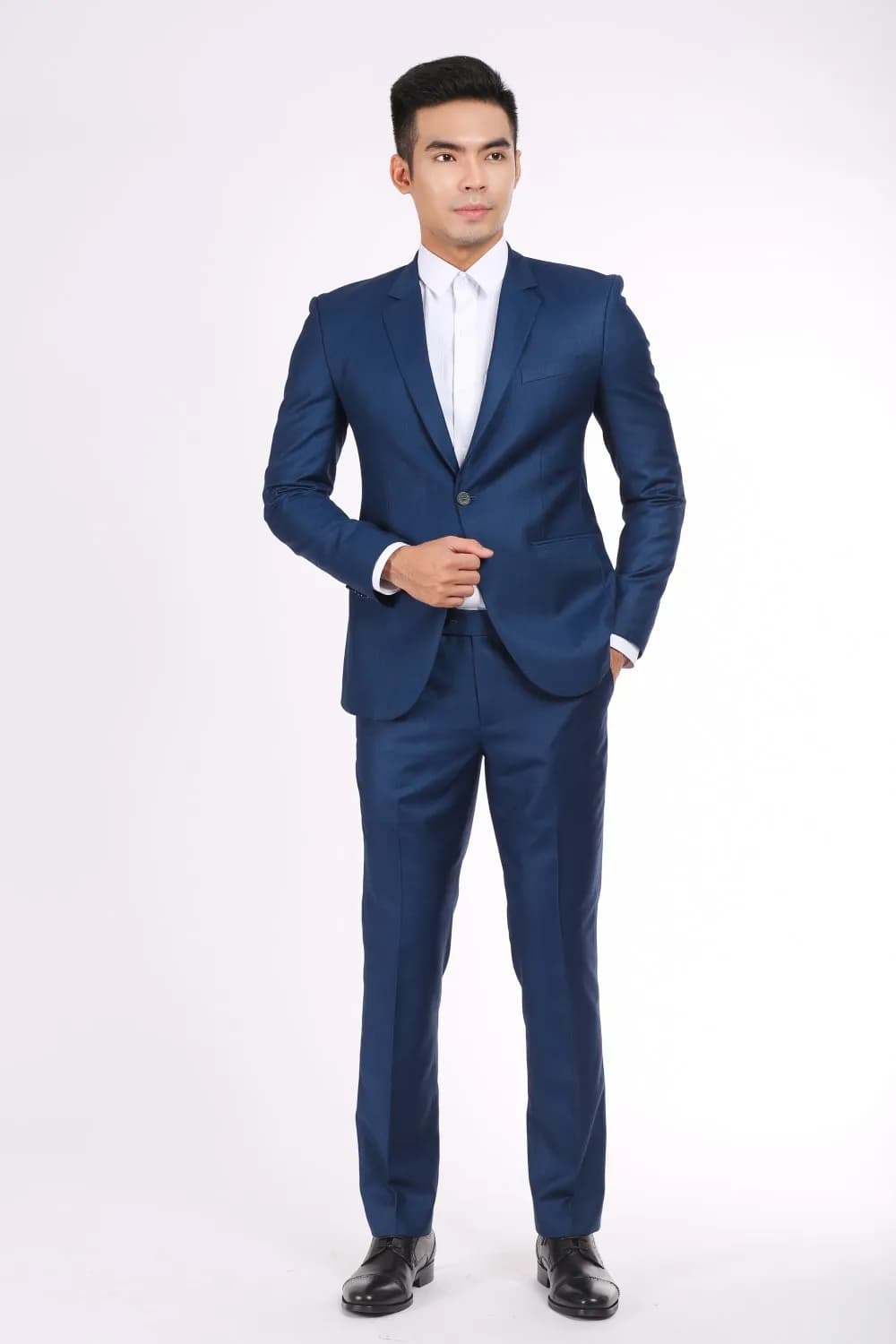 Công sở sắc xanh — Mon Amie