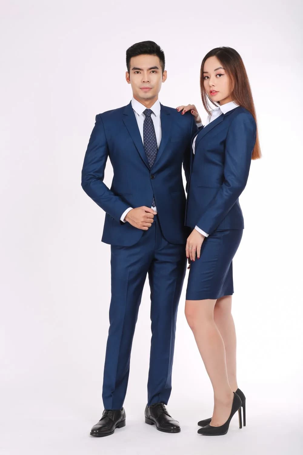 Công sở sắc xanh — Mon Amie