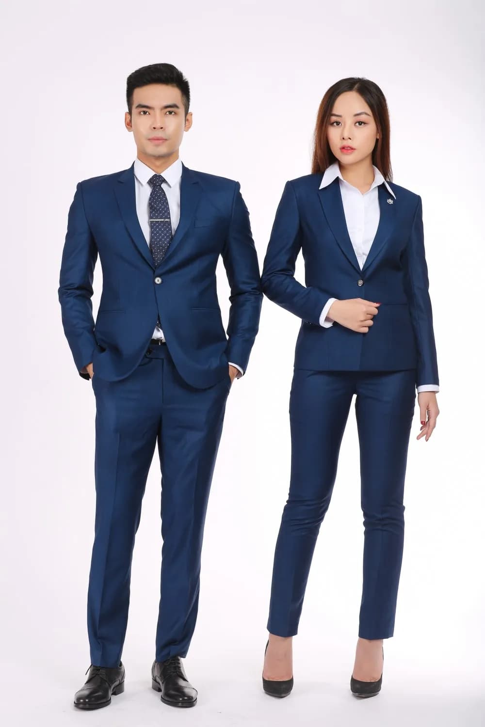 Công sở sắc xanh — Mon Amie