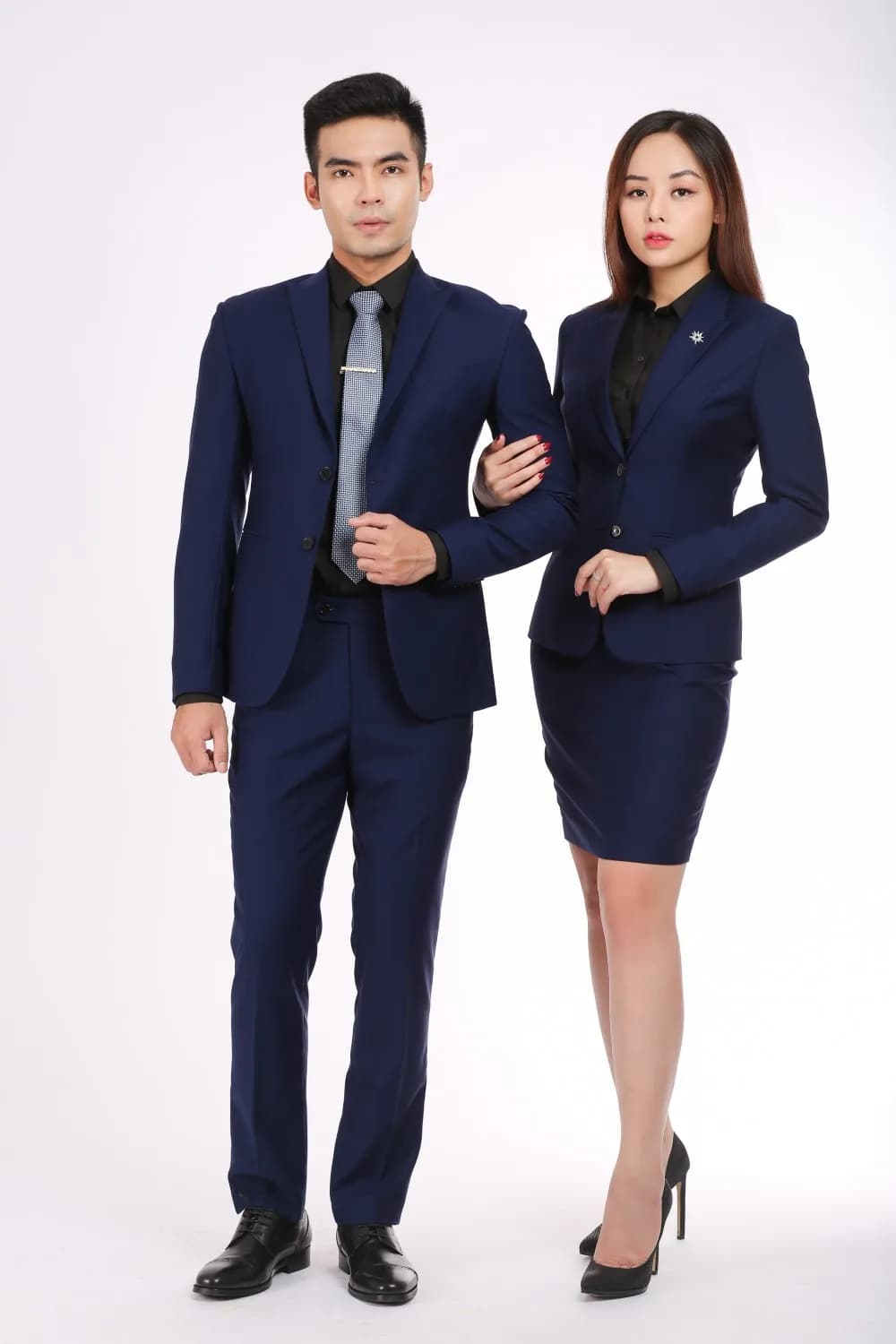 Công sở sắc xanh — Mon Amie