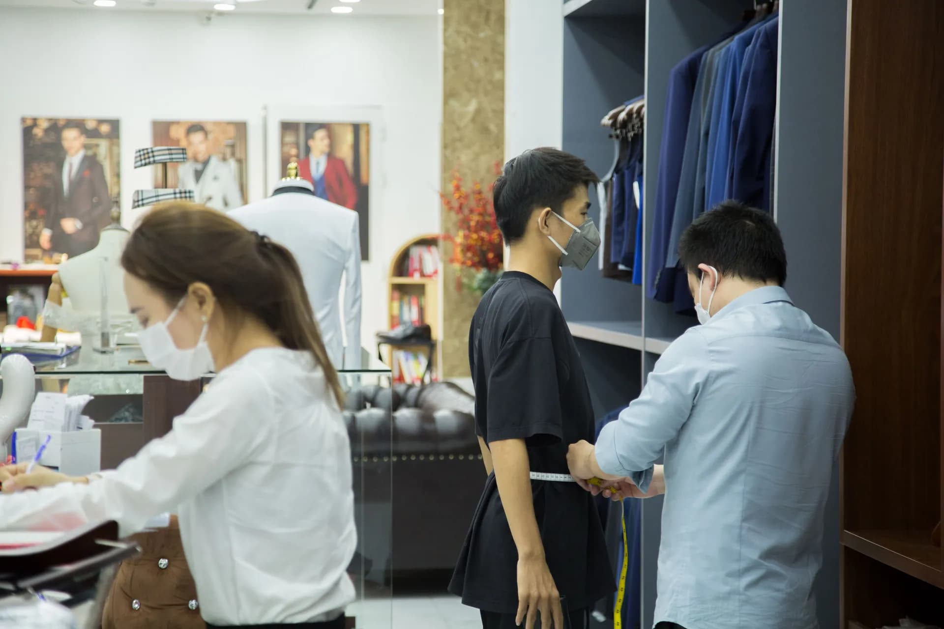 Phóng sự tại showroom — Mon Amie