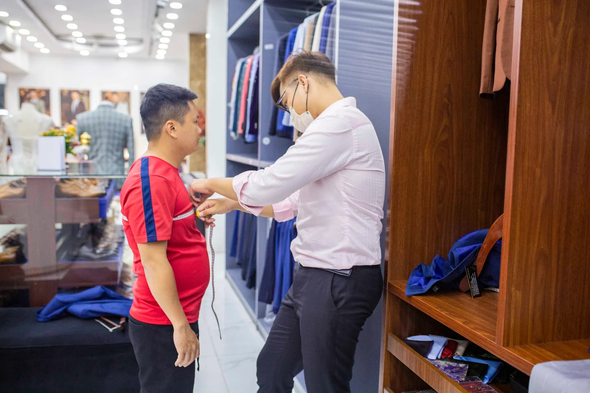 Phóng sự tại showroom — Mon Amie