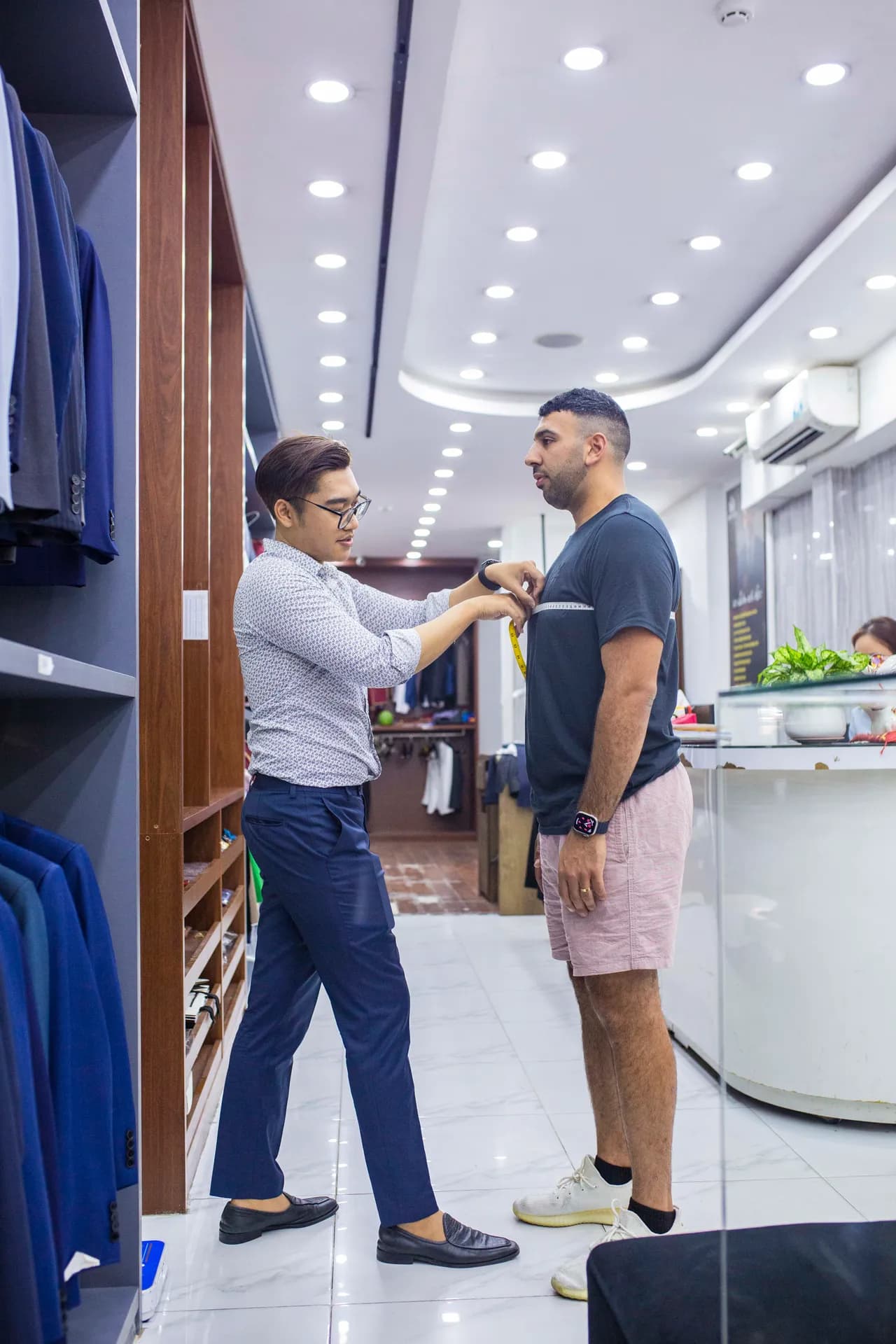 Phóng sự tại showroom — Mon Amie