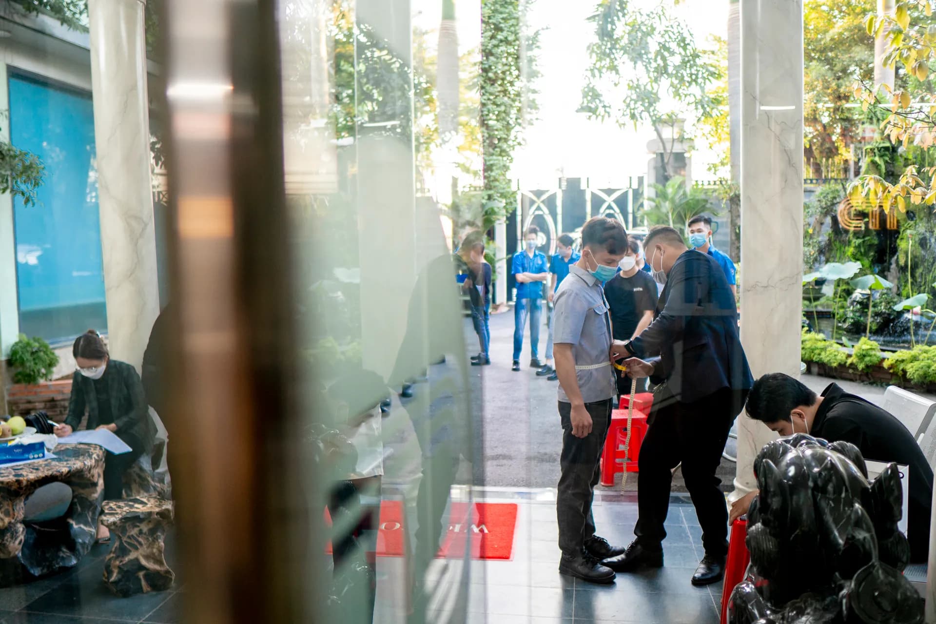 Phóng sự tại showroom — Mon Amie