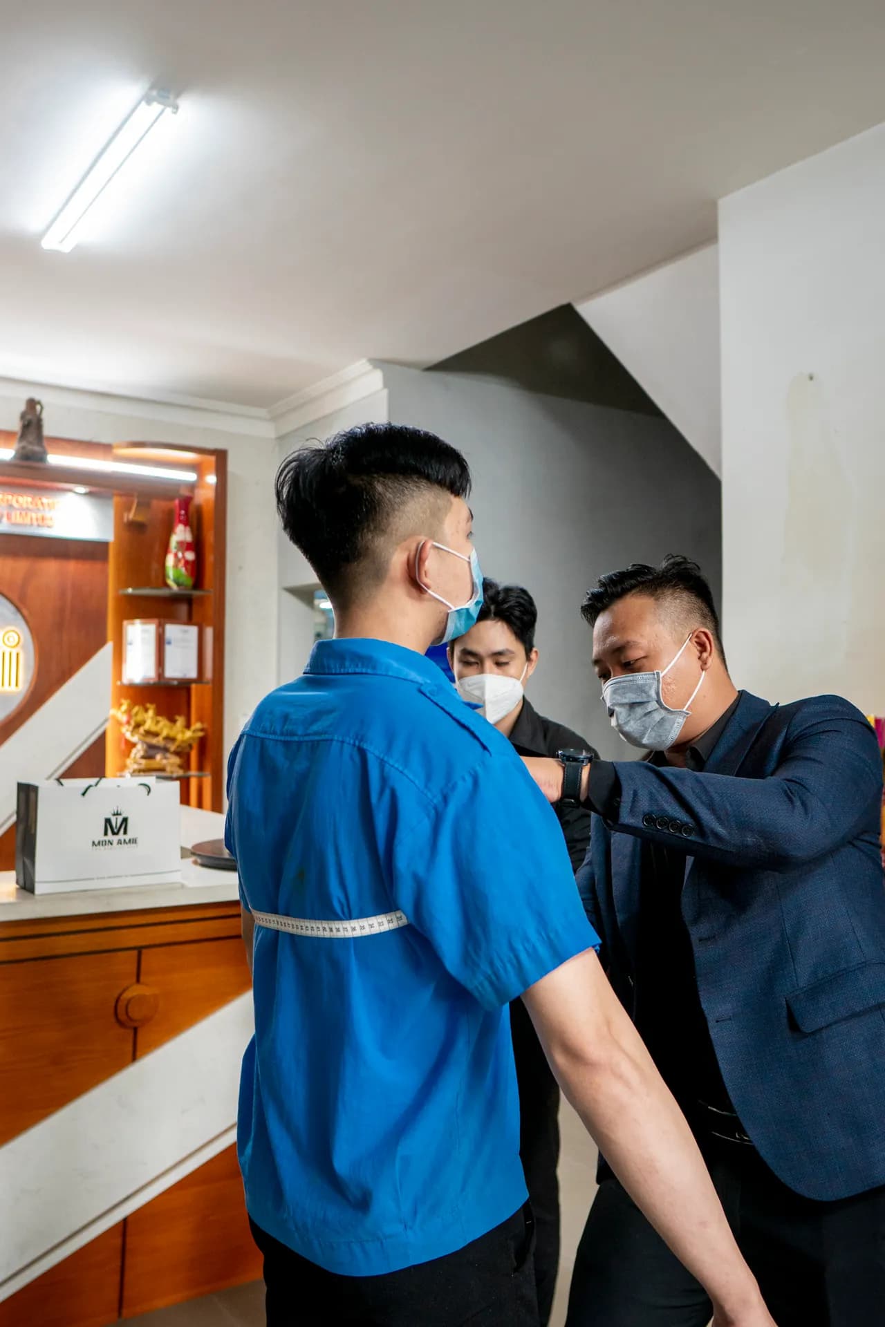 Phóng sự tại showroom — Mon Amie