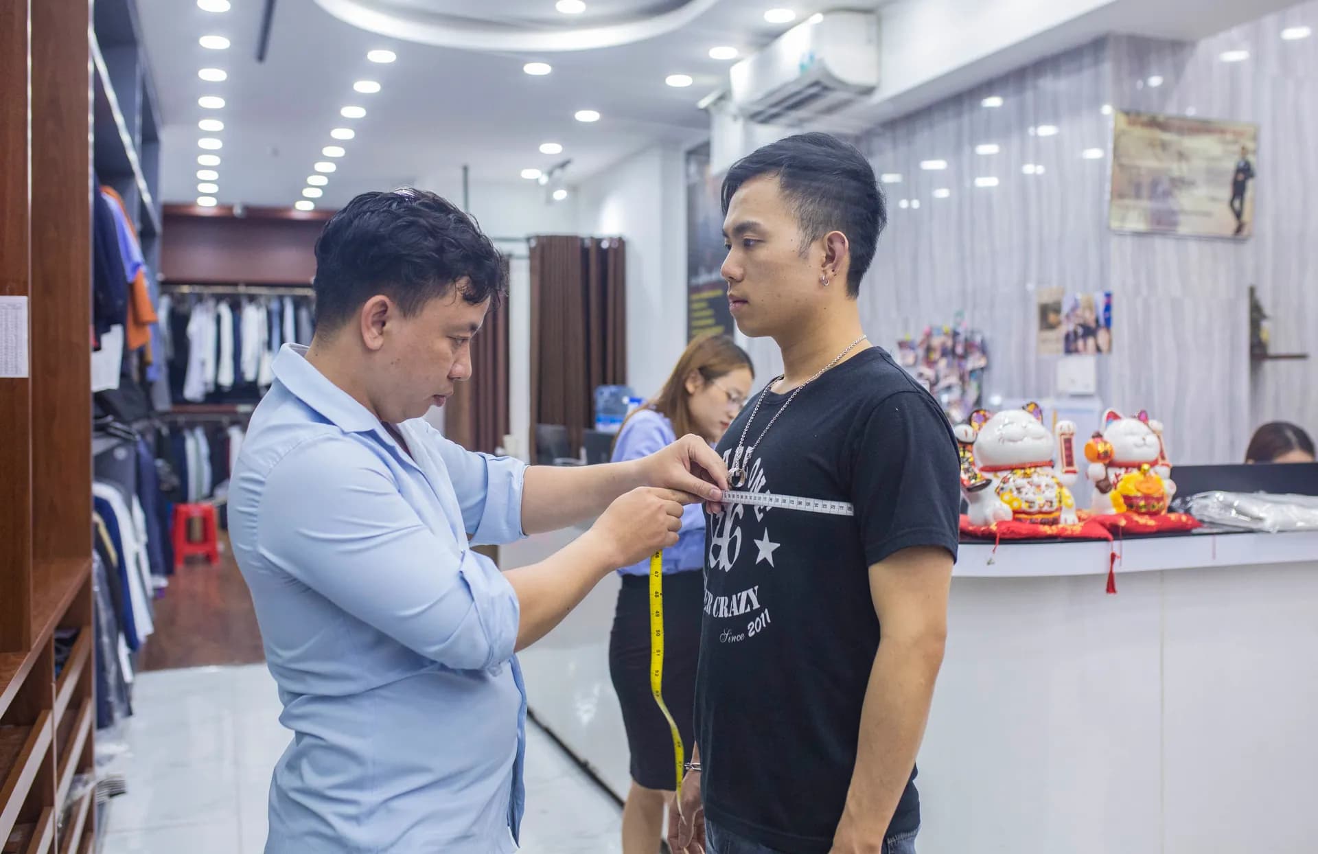 Phóng sự tại showroom — Mon Amie