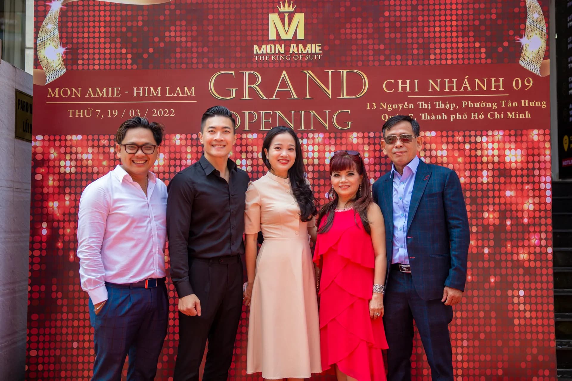 Phóng sự tại showroom — Mon Amie