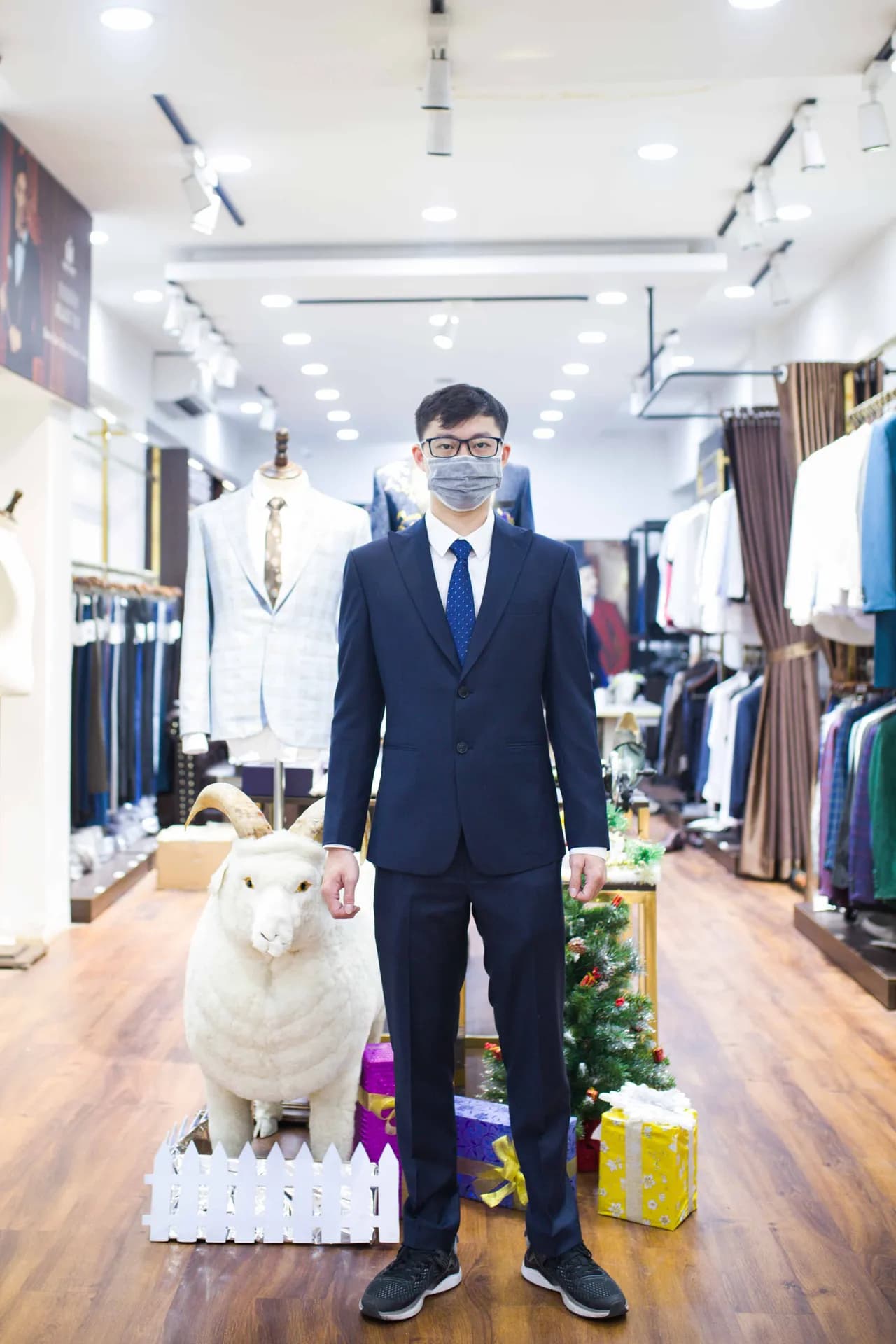 Phóng sự tại showroom — Mon Amie