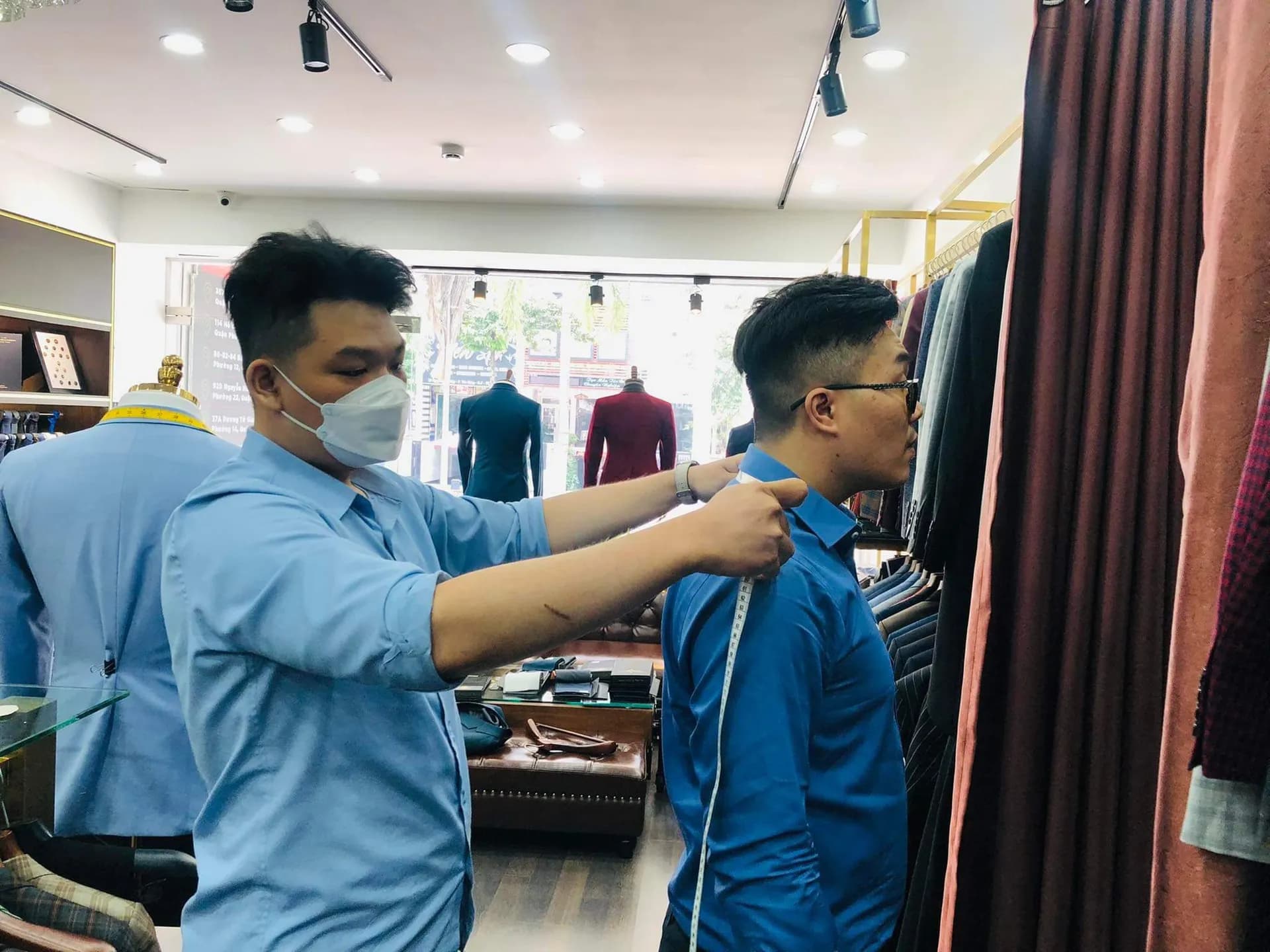 Phóng sự tại showroom — Mon Amie