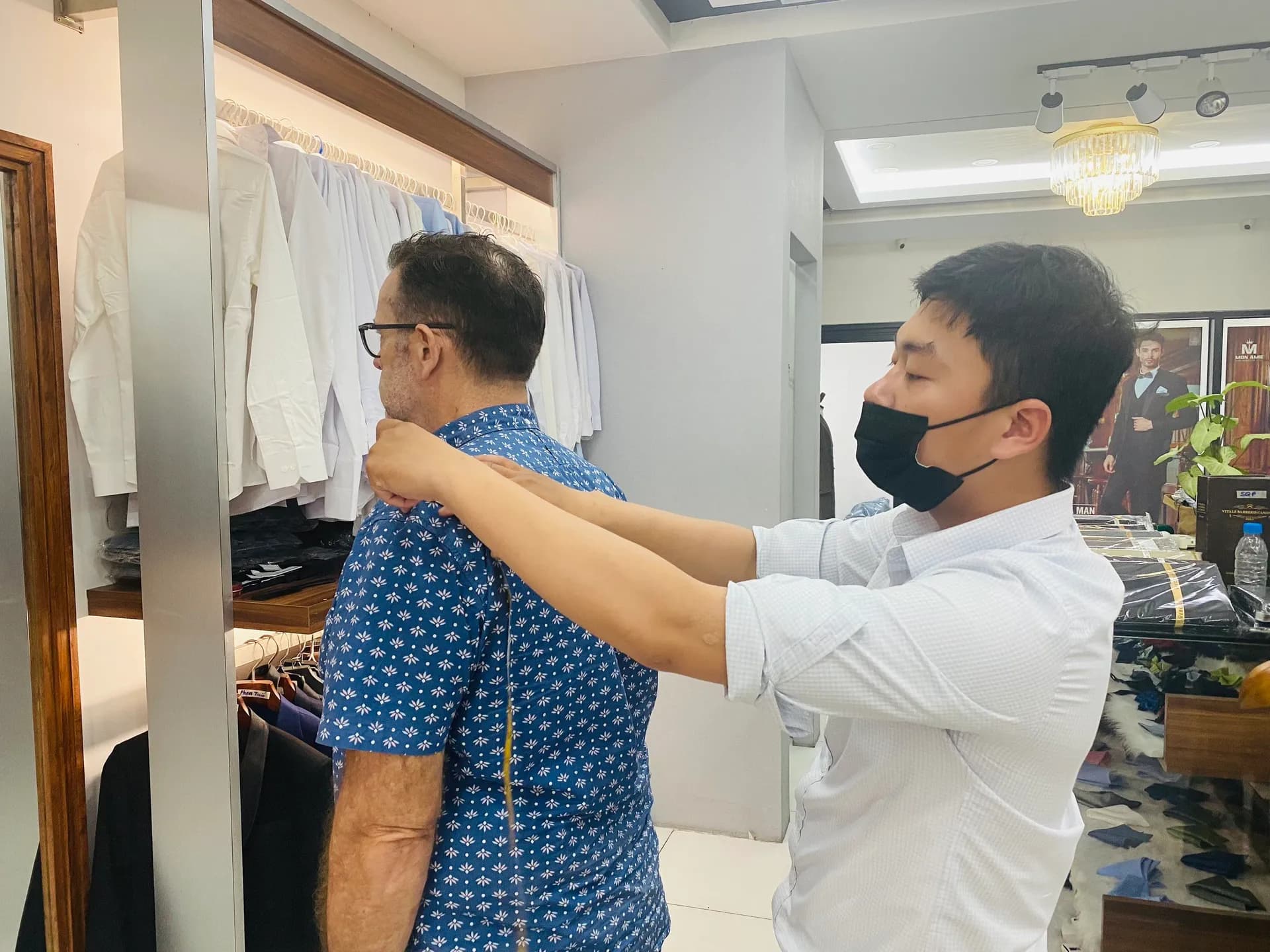 Phóng sự tại showroom — Mon Amie