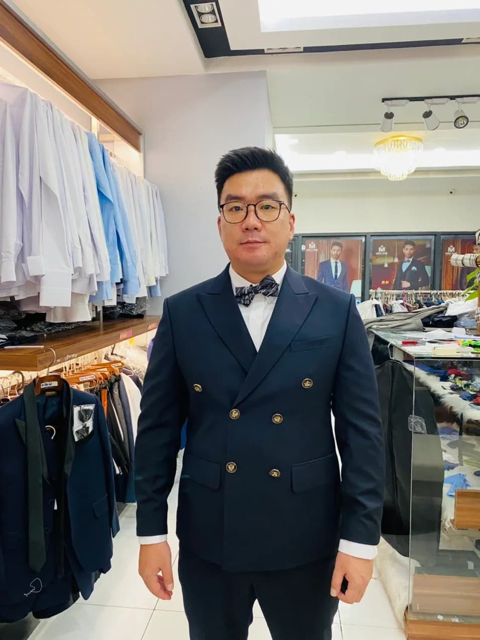 Phóng sự tại showroom — Mon Amie
