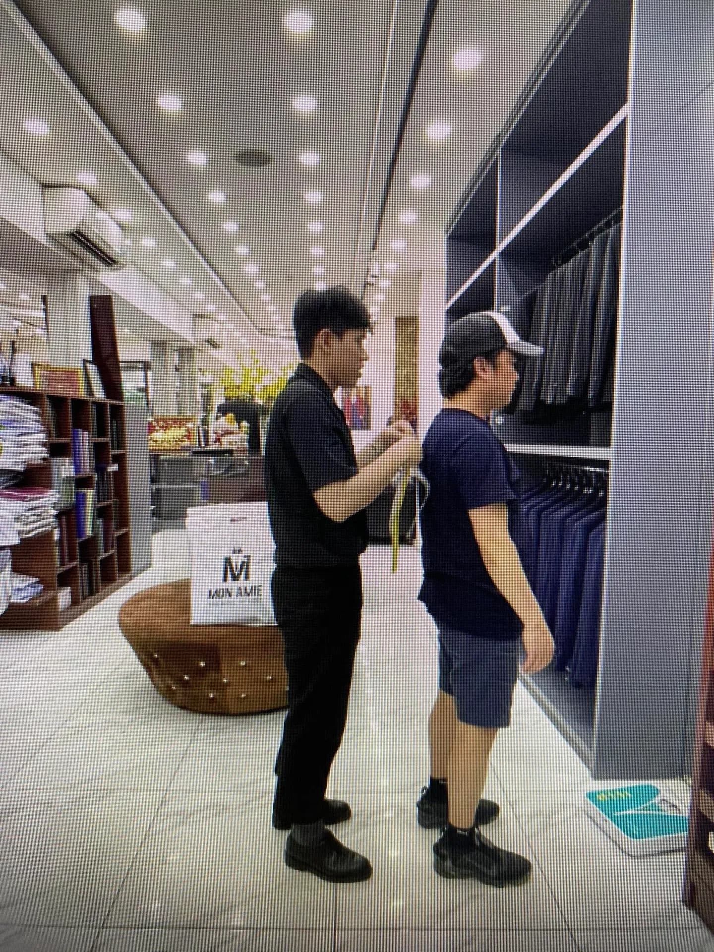 Phóng sự tại showroom — Mon Amie