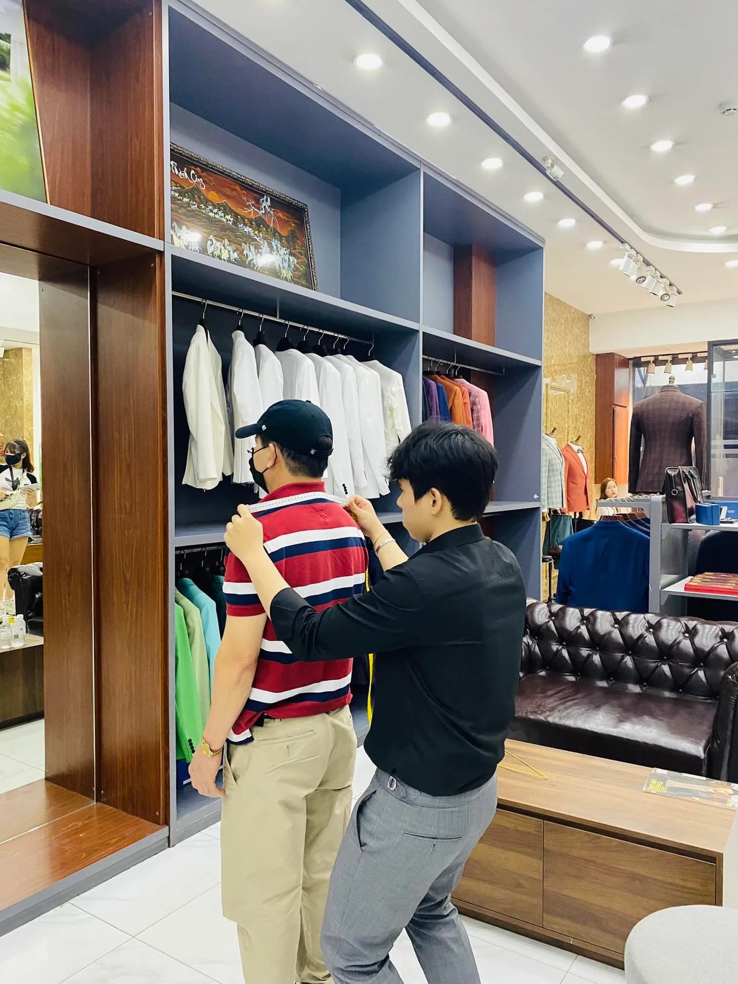 Phóng sự tại showroom — Mon Amie
