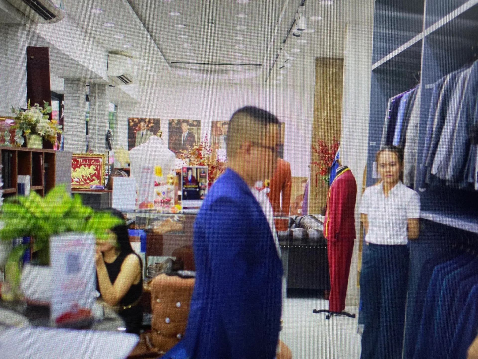 Phóng sự tại showroom — Mon Amie