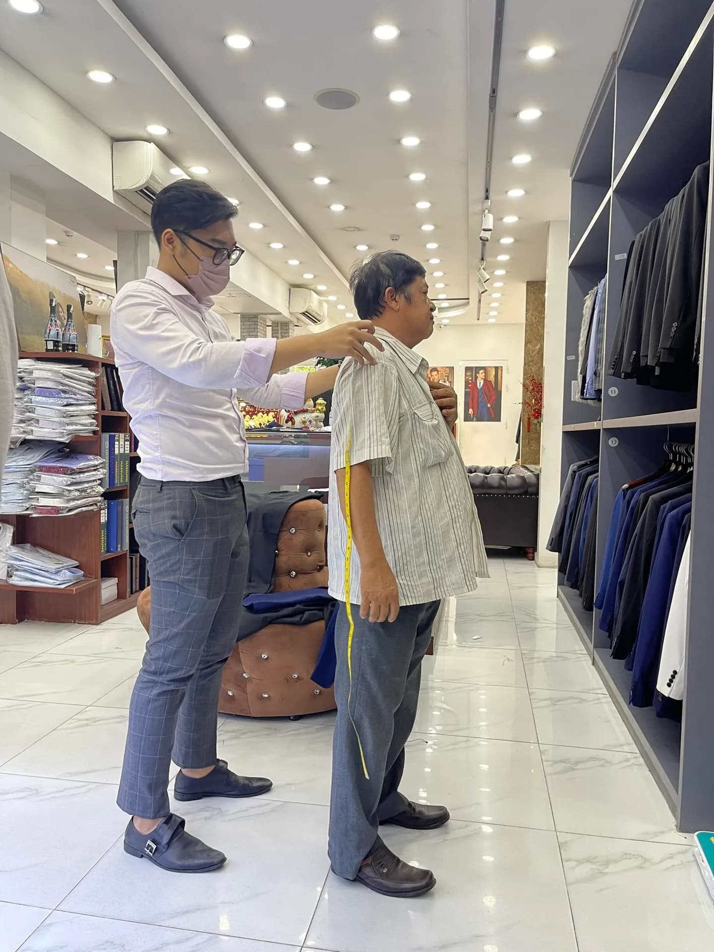 Phóng sự tại showroom — Mon Amie