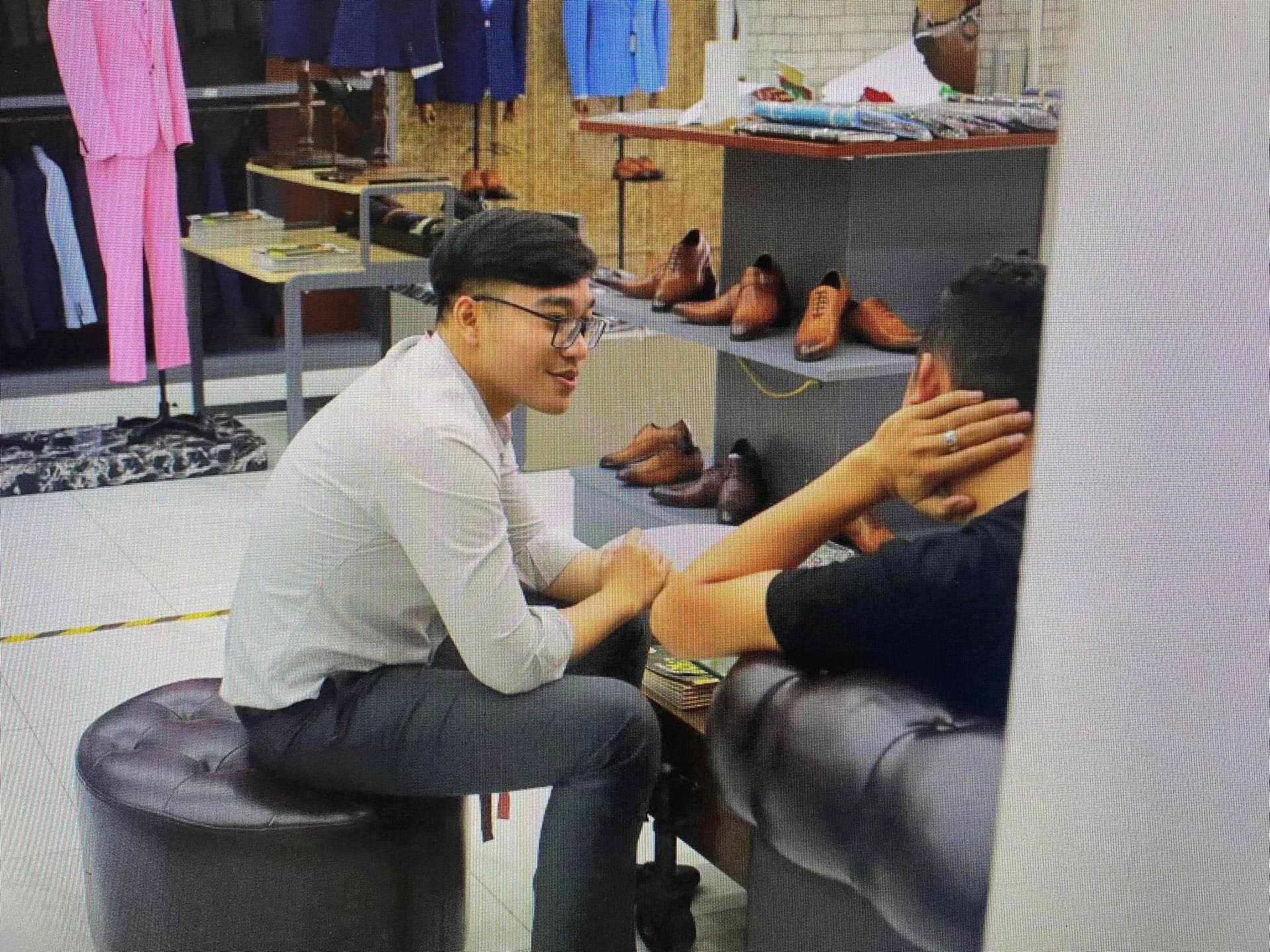 Phóng sự tại showroom — Mon Amie