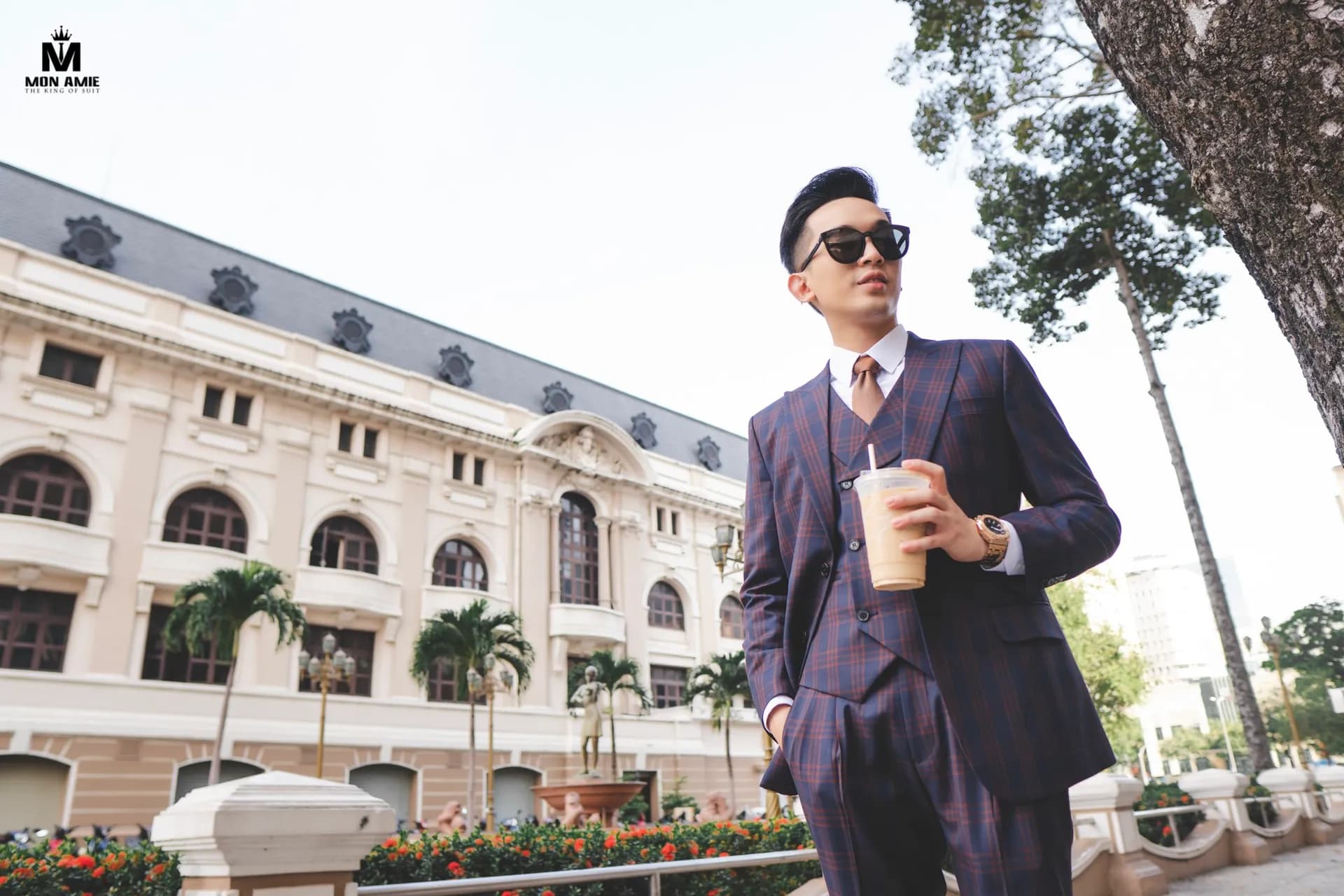 Sài Gòn Đô Thị — Mon Amie