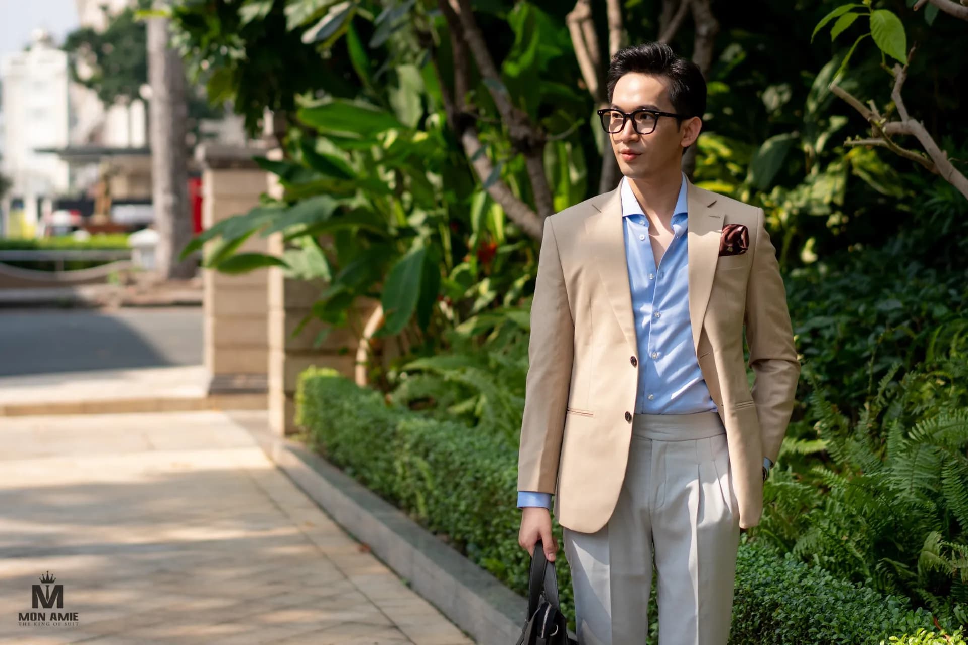 Sài Gòn Đô Thị — Mon Amie
