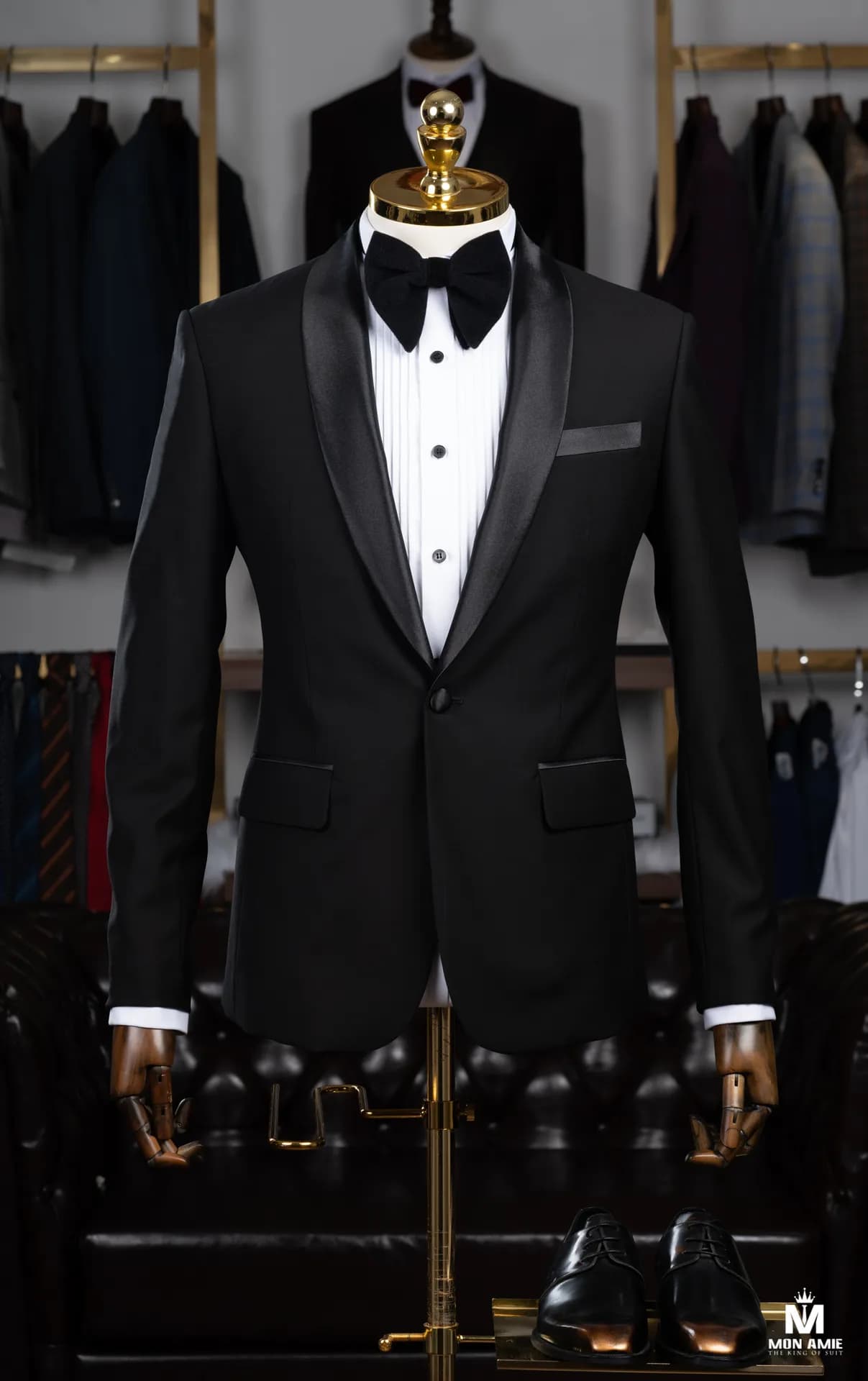 Suit Nam — Mon Amie
